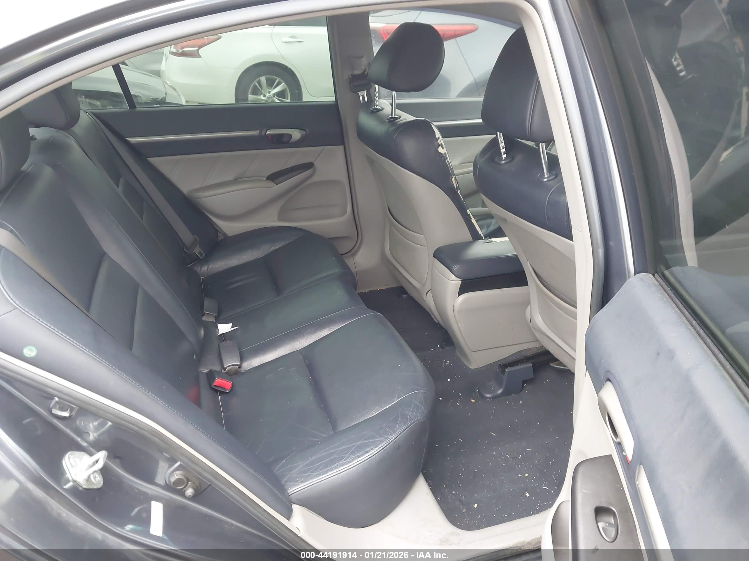 HONDA CIVIC image 8