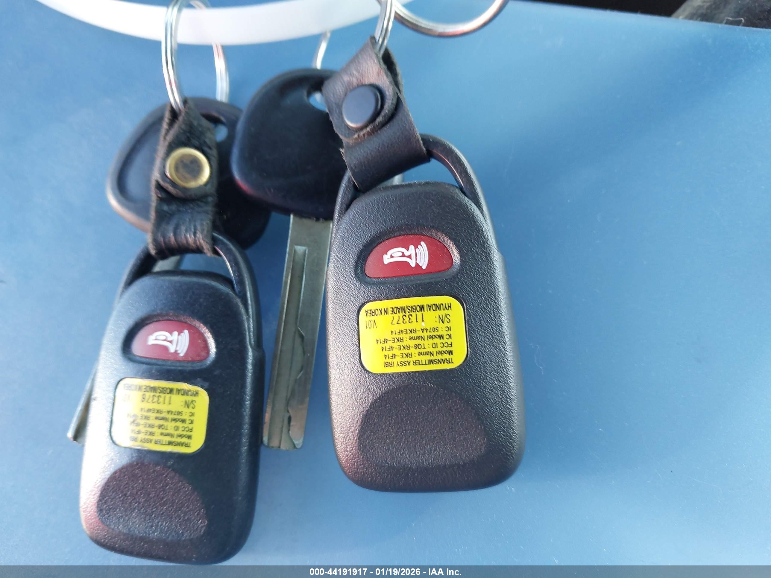 HYUNDAI ACCENT image 11