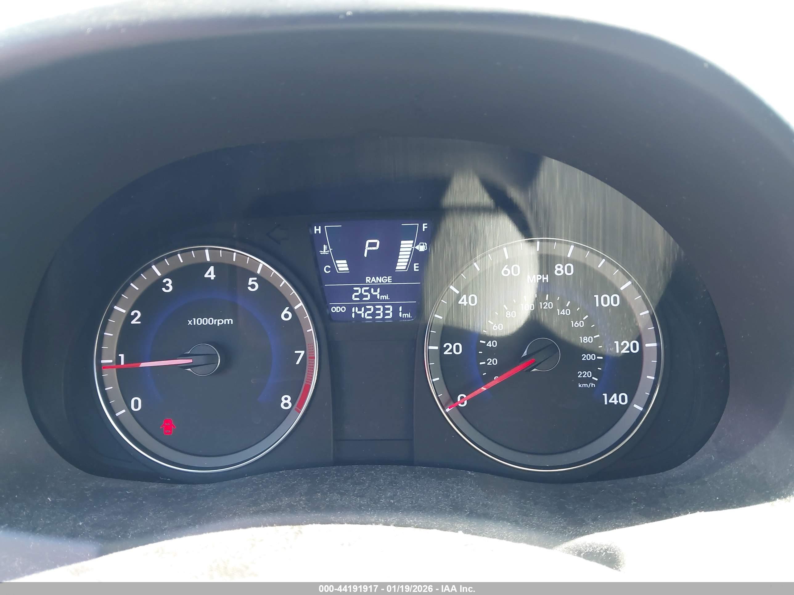 HYUNDAI ACCENT image 7
