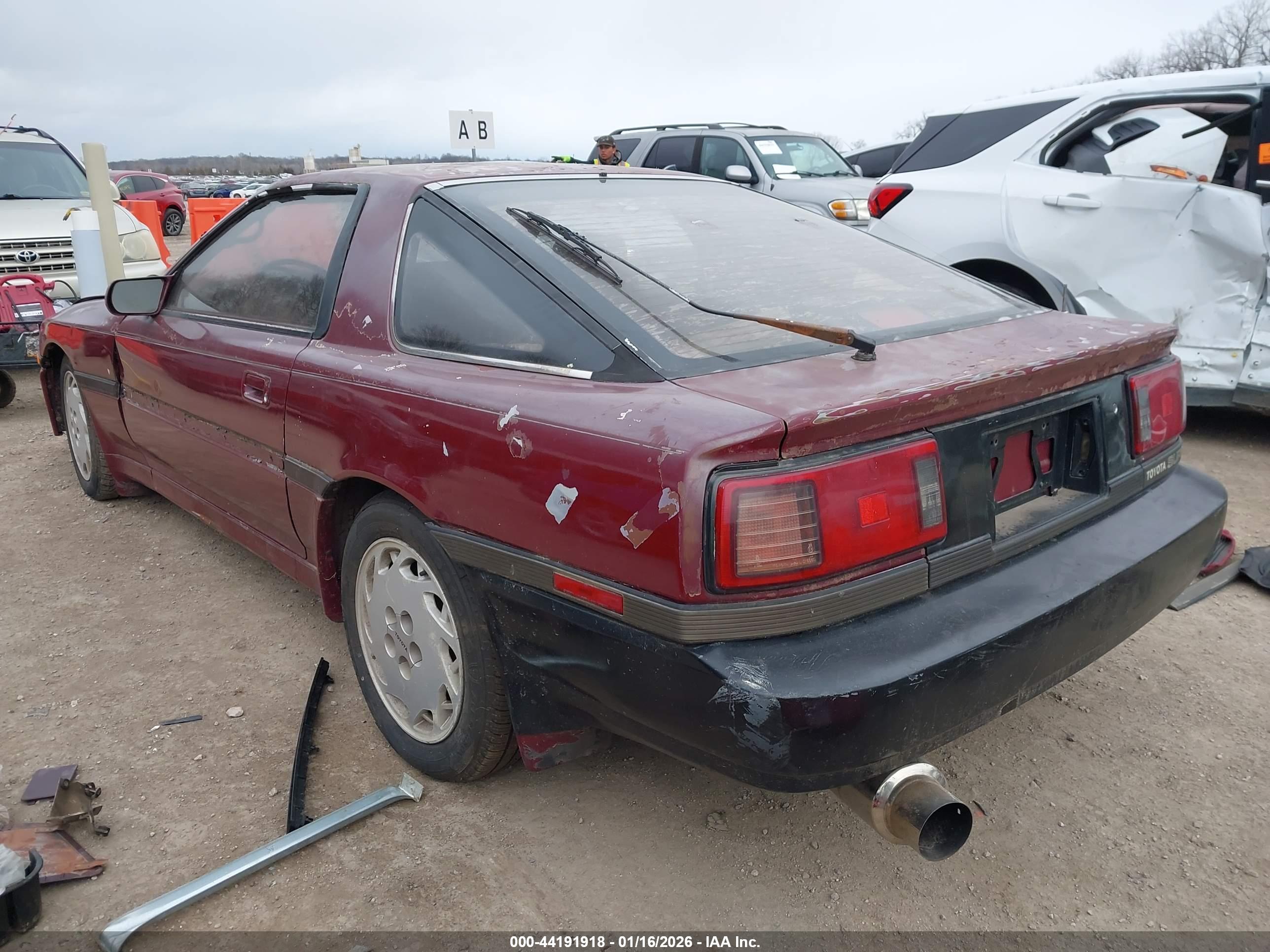 TOYOTA SUPRA image 3