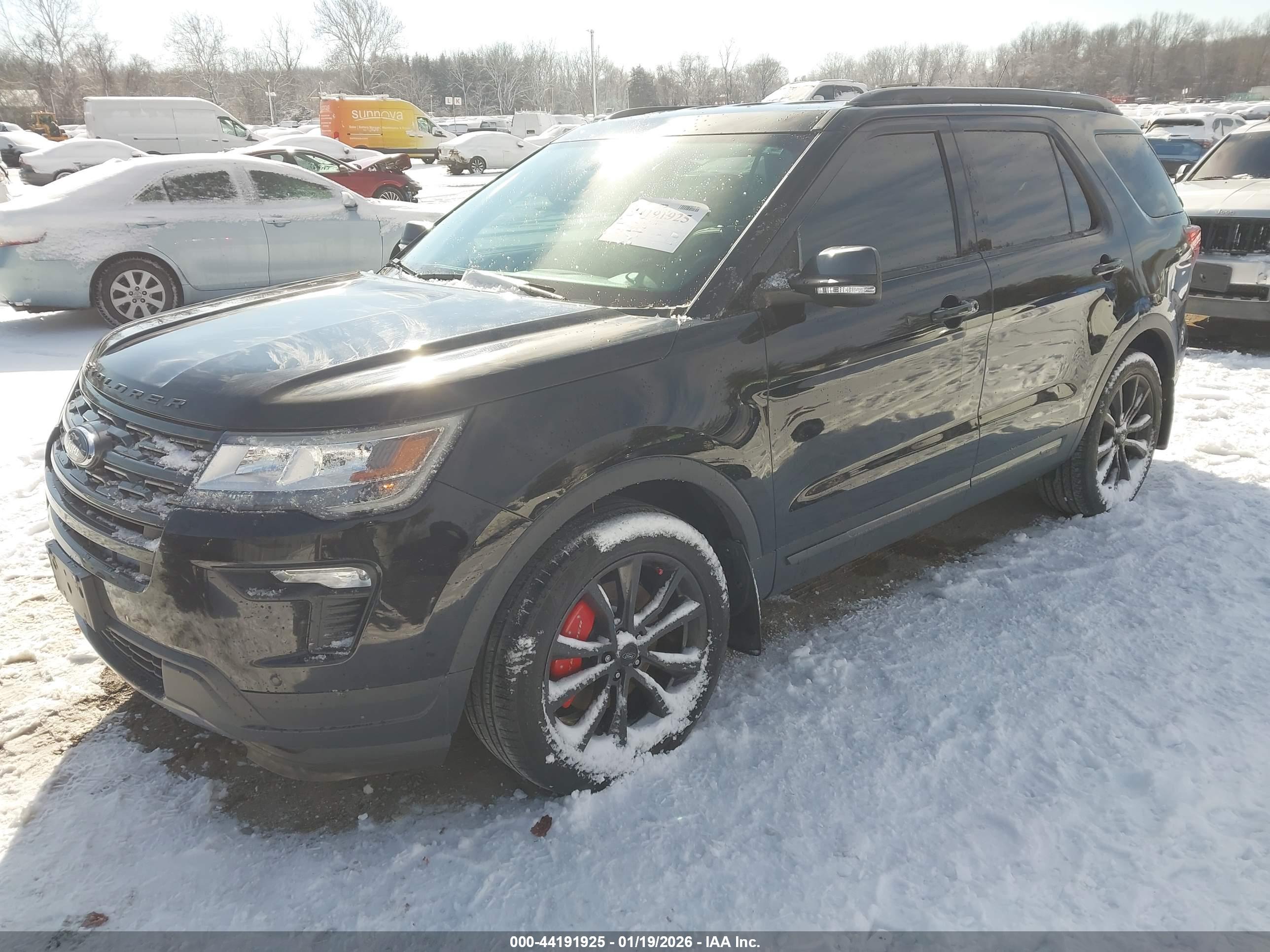FORD EXPLORER image 2