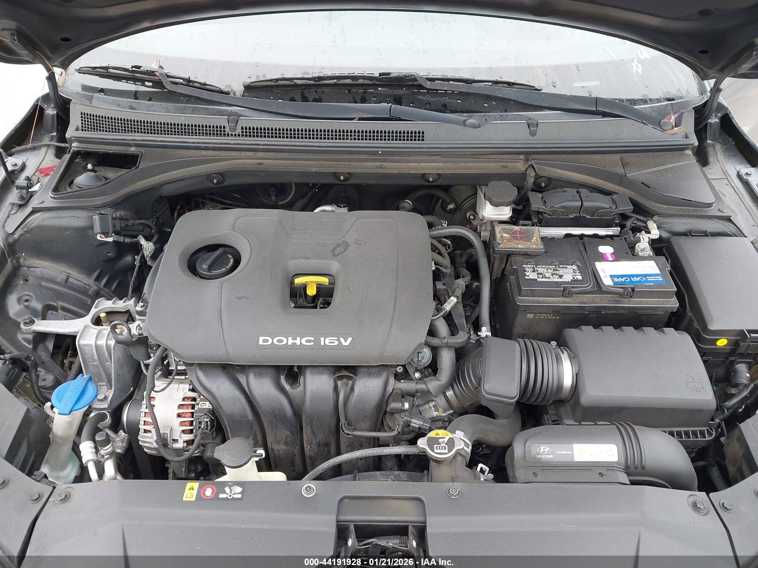 HYUNDAI VELOSTER image 10