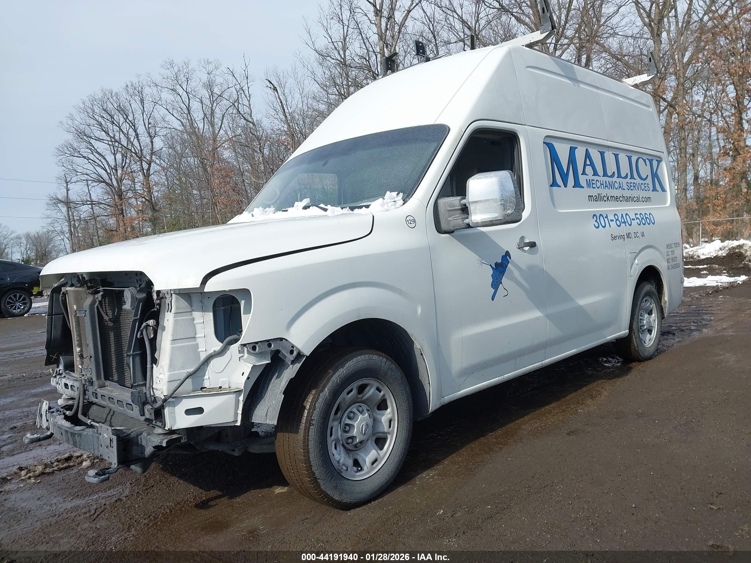 NISSAN NV image 2