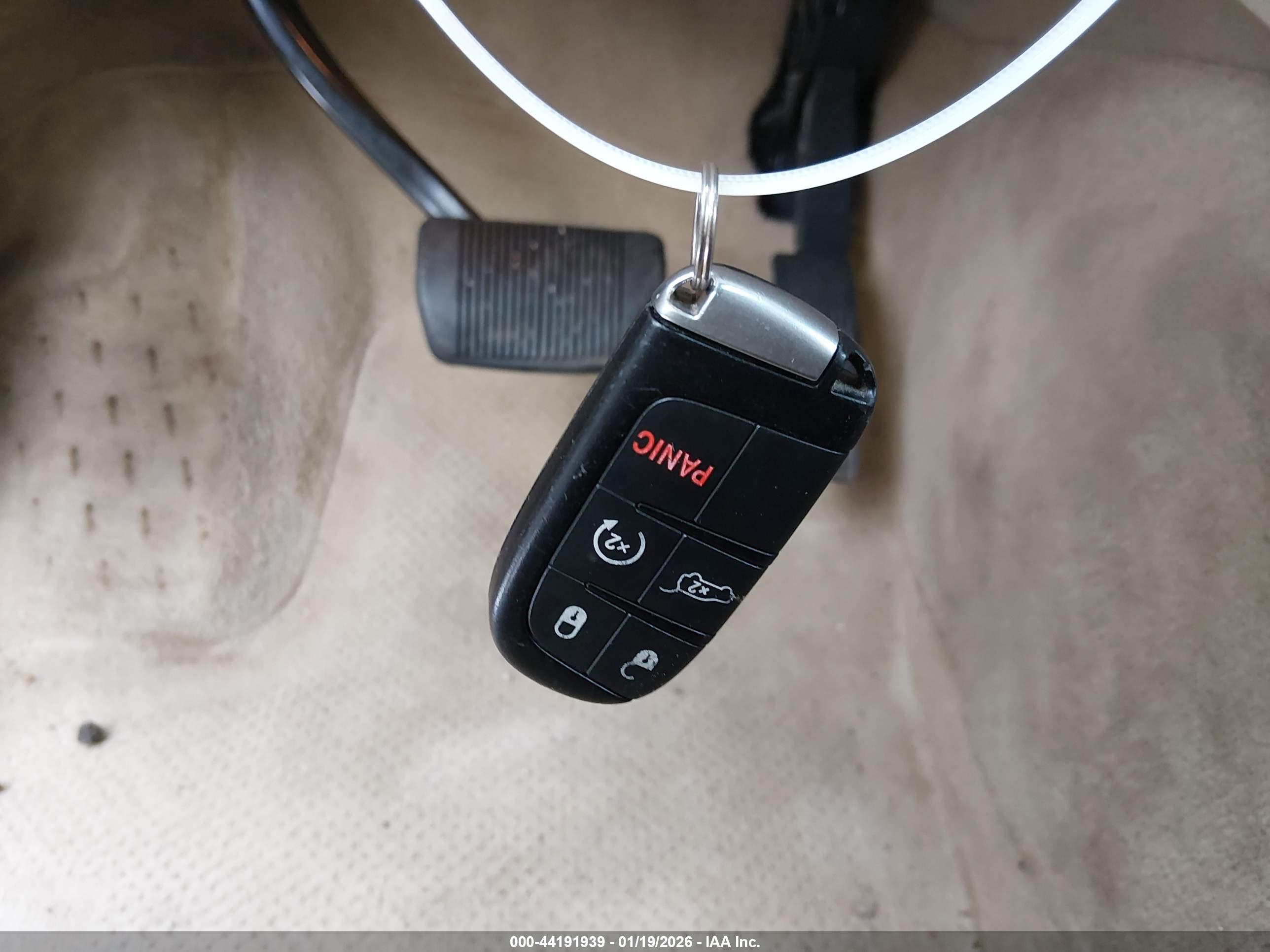 JEEP GRAND image 11