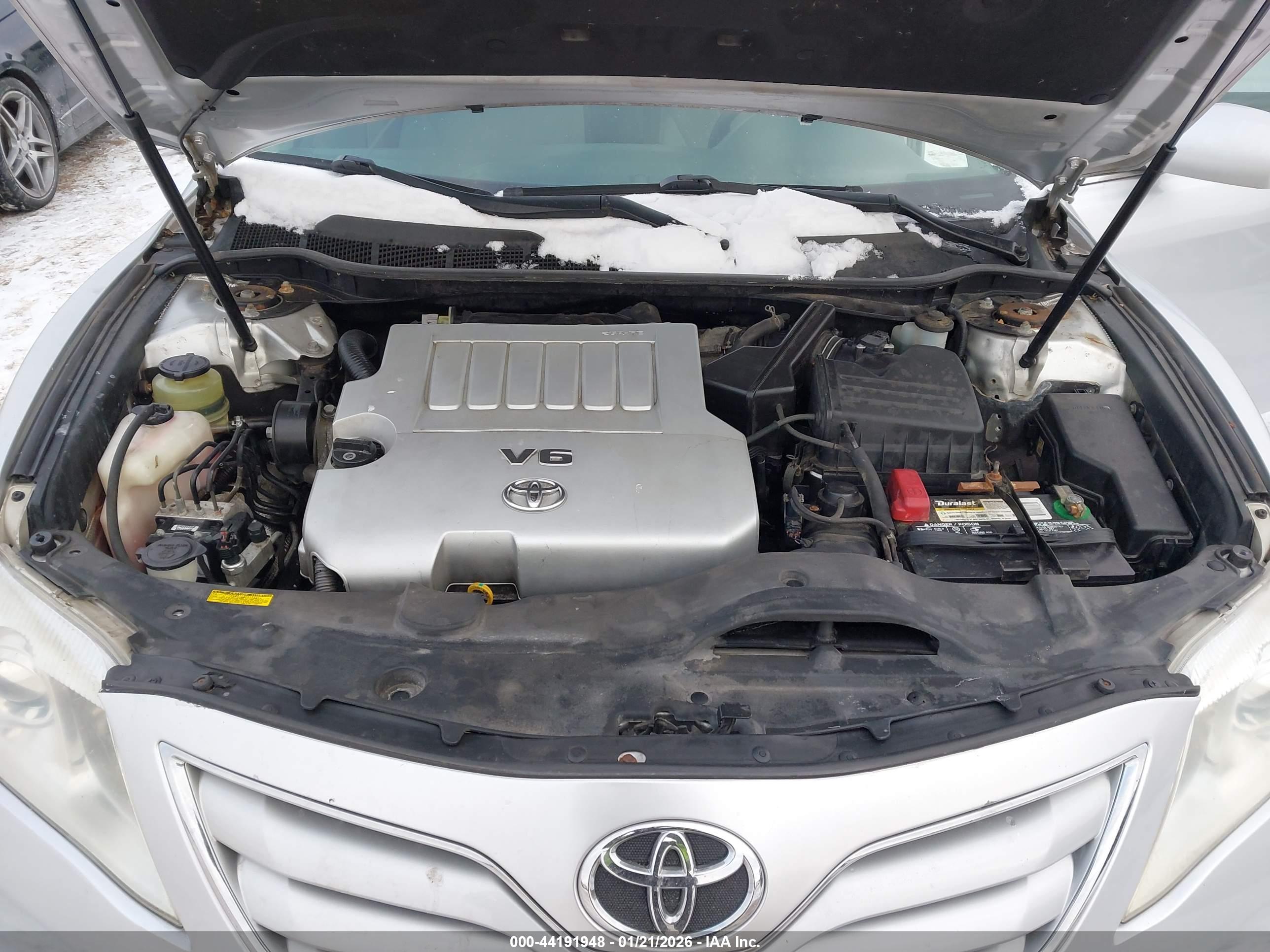 TOYOTA CAMRY image 10