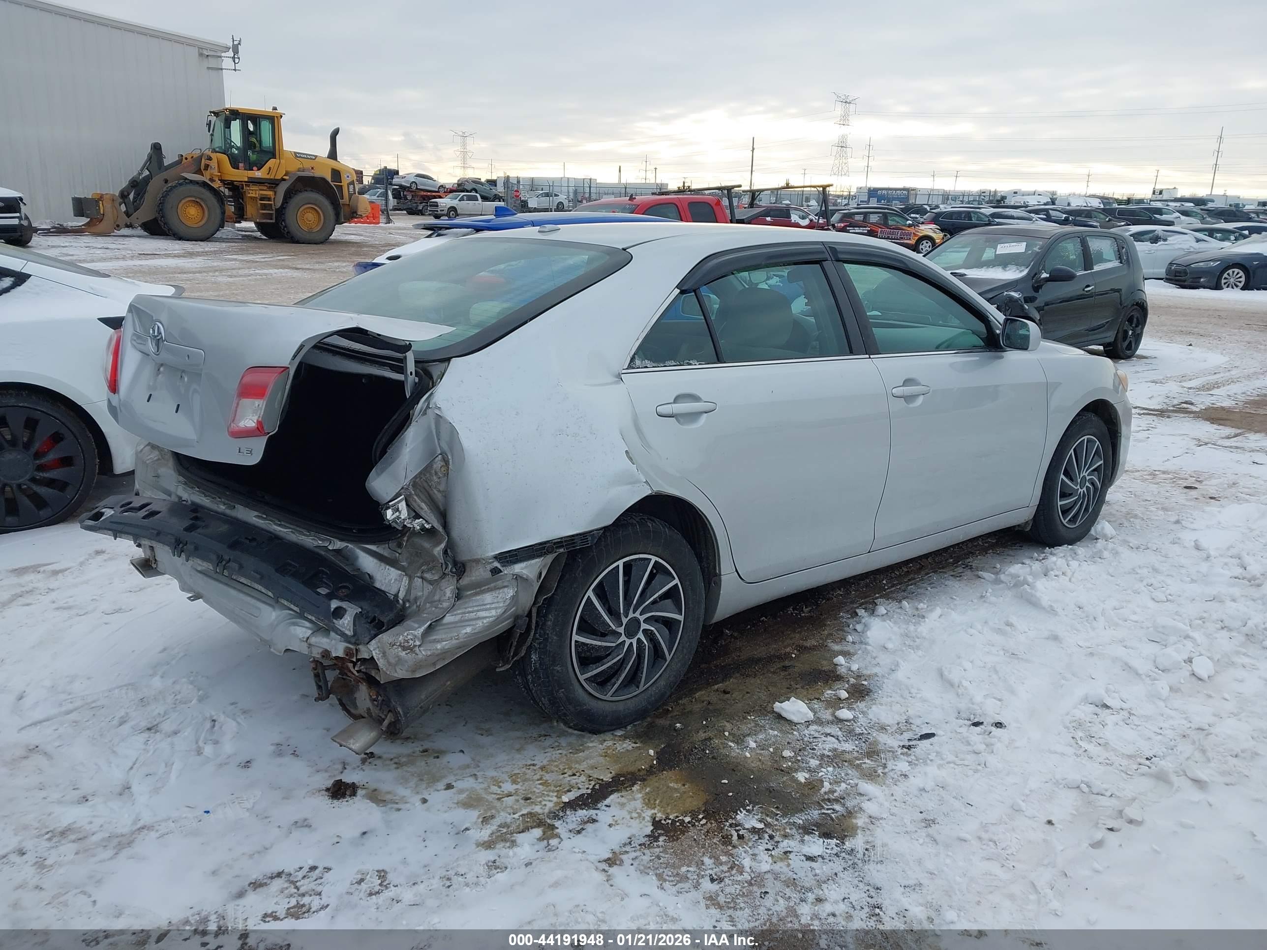 TOYOTA CAMRY image 4