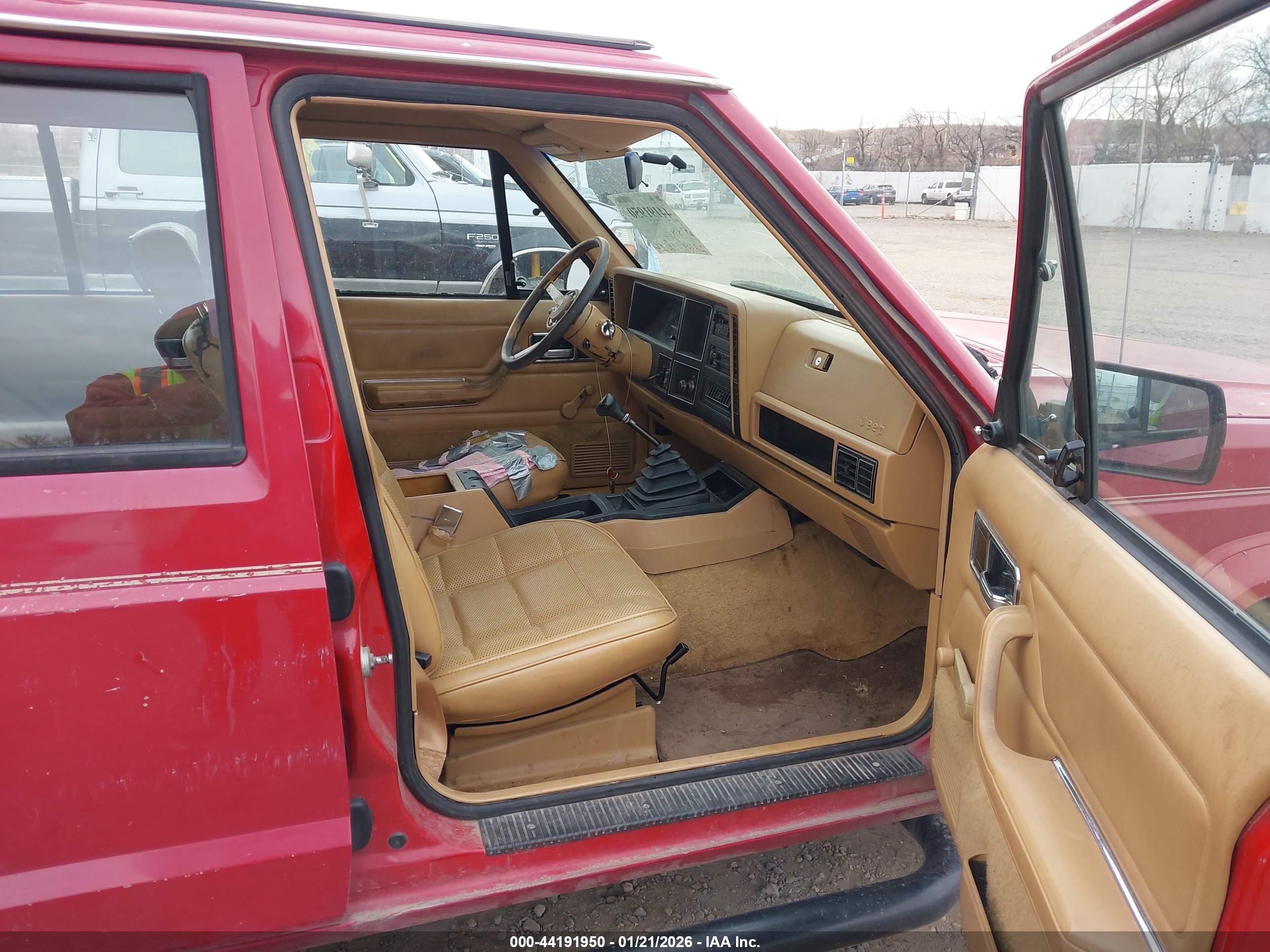 JEEP CHEROKEE image 5