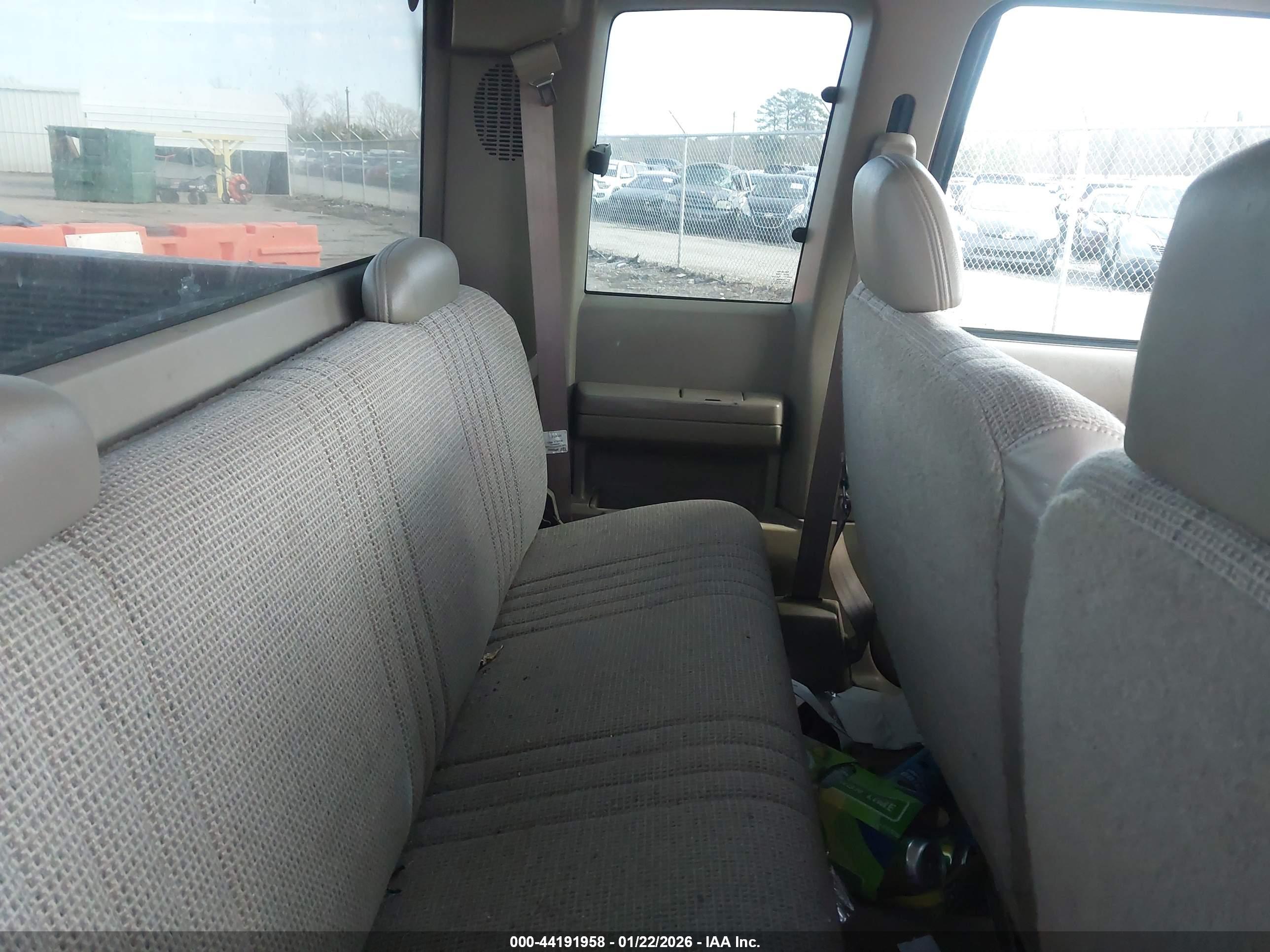 CHEVROLET K1500 image 8
