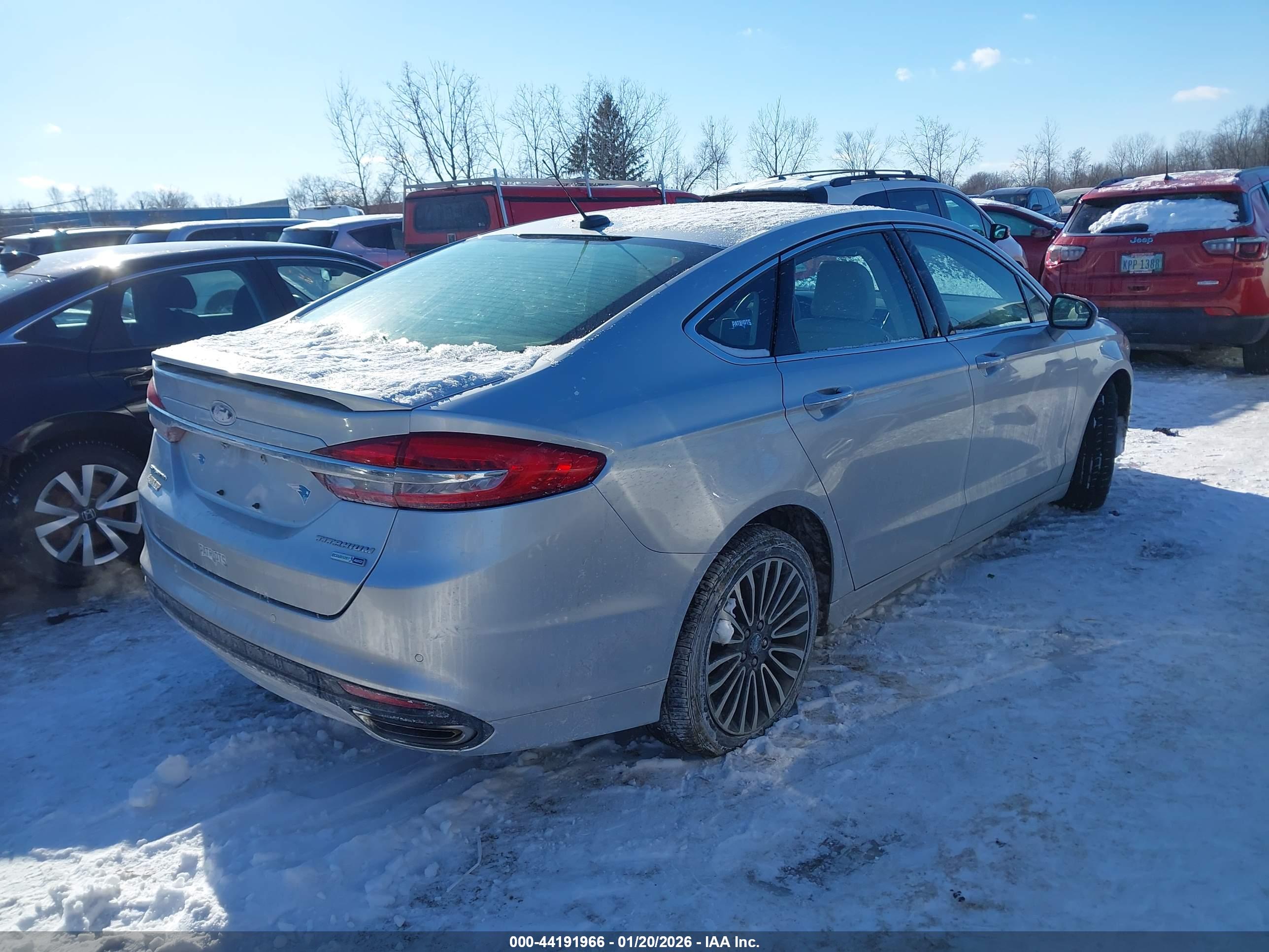 FORD FUSION image 4