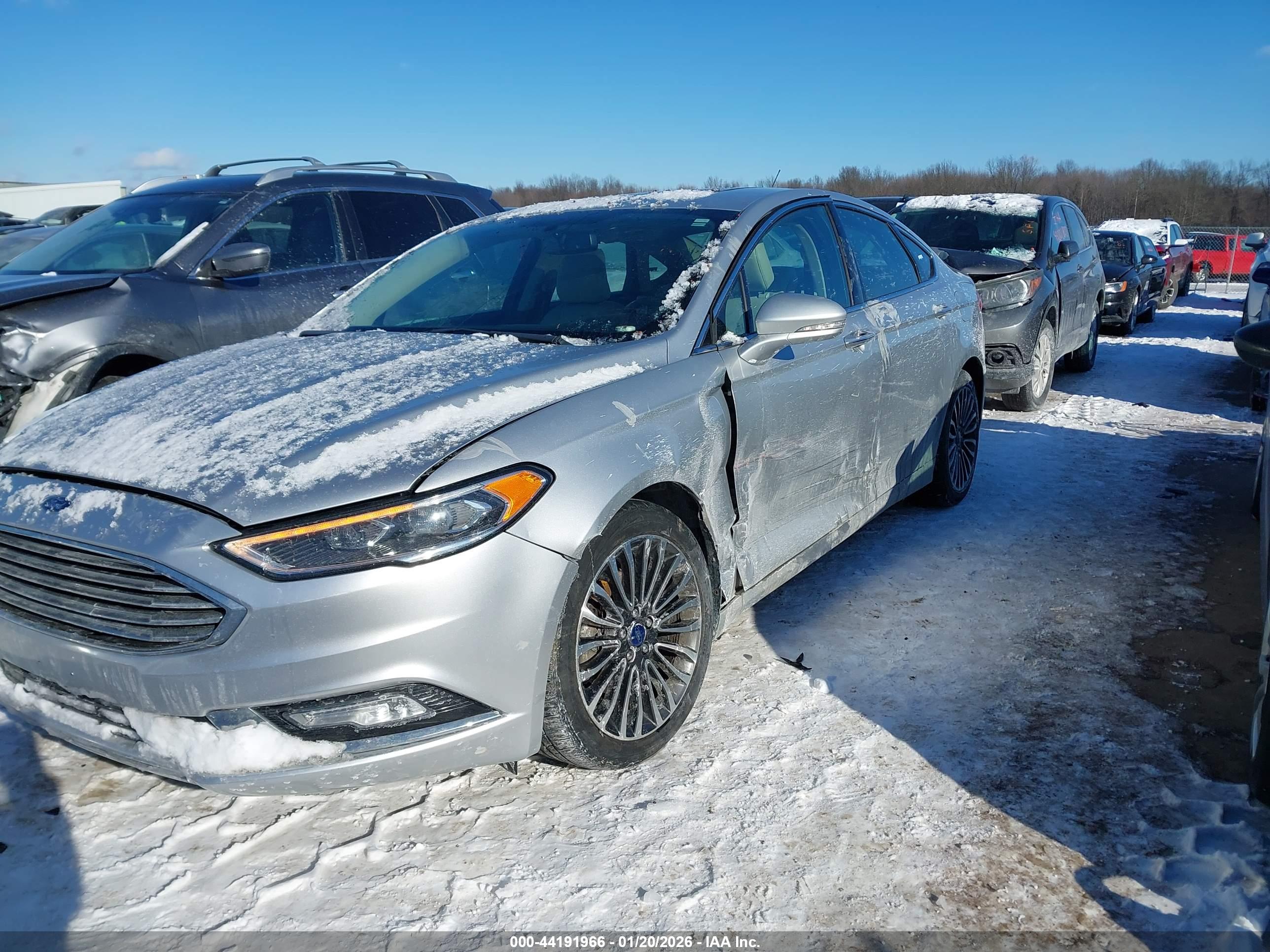 FORD FUSION image 6