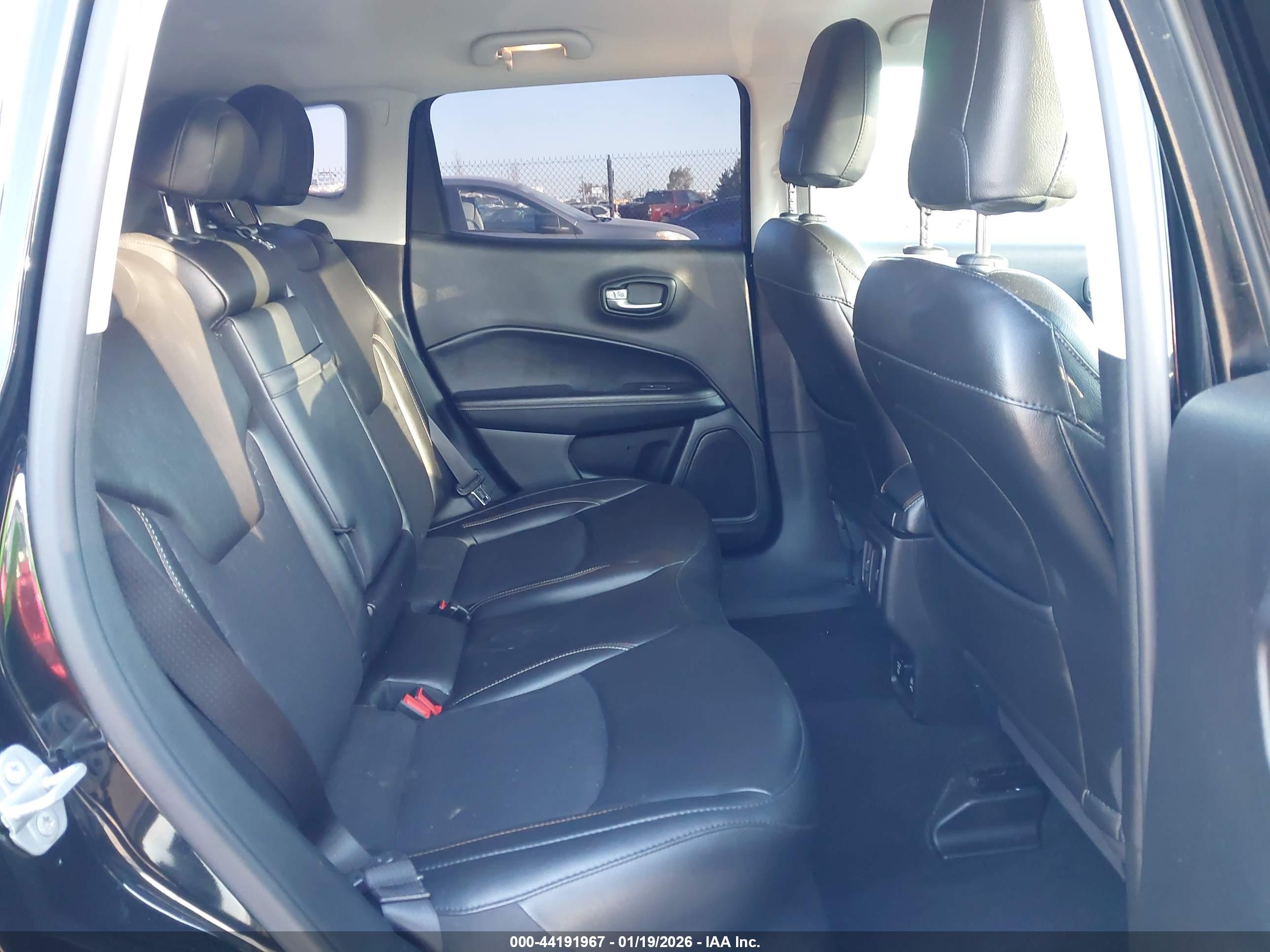 JEEP COMPASS image 8
