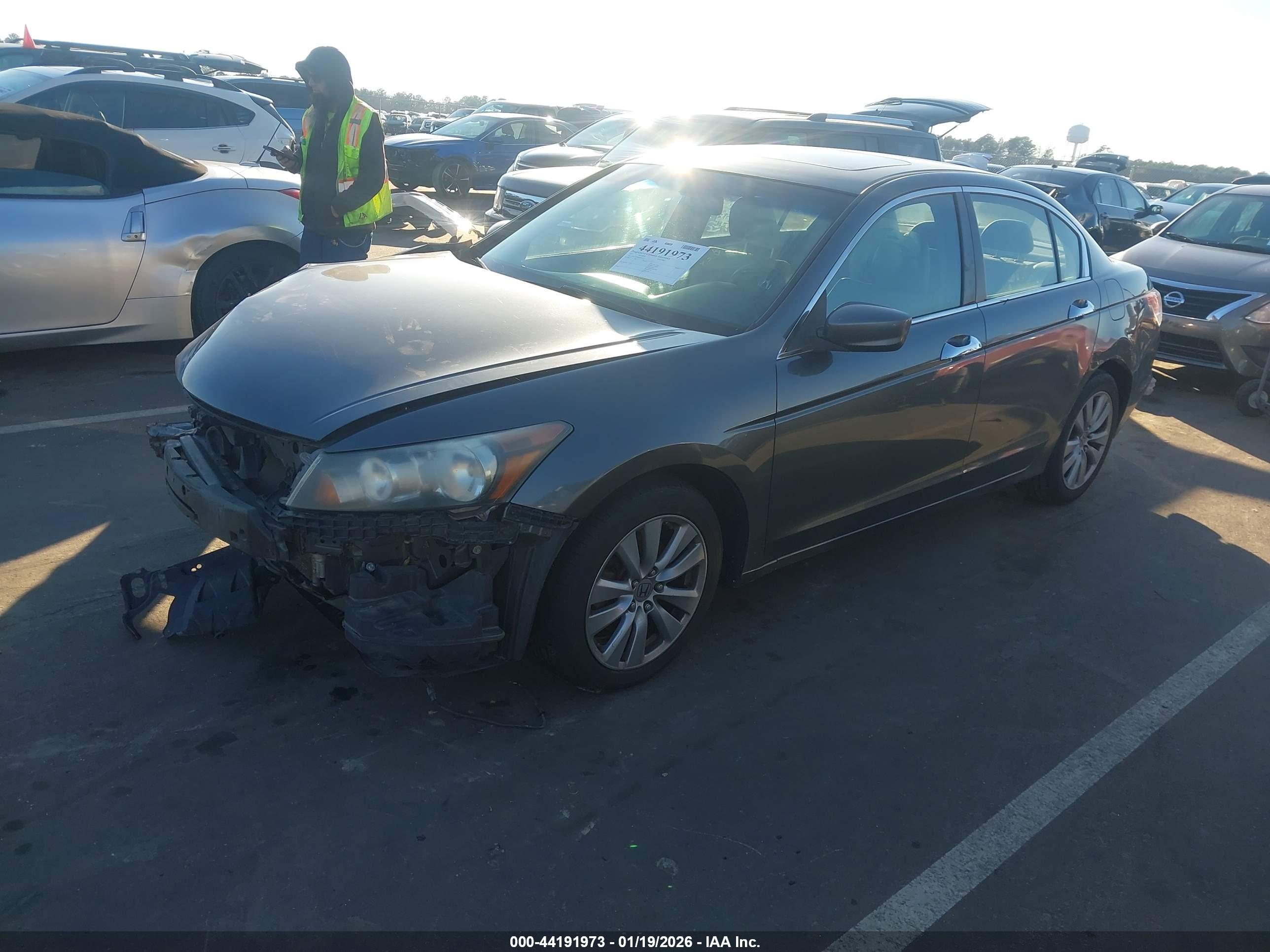 HONDA ACCORD image 2