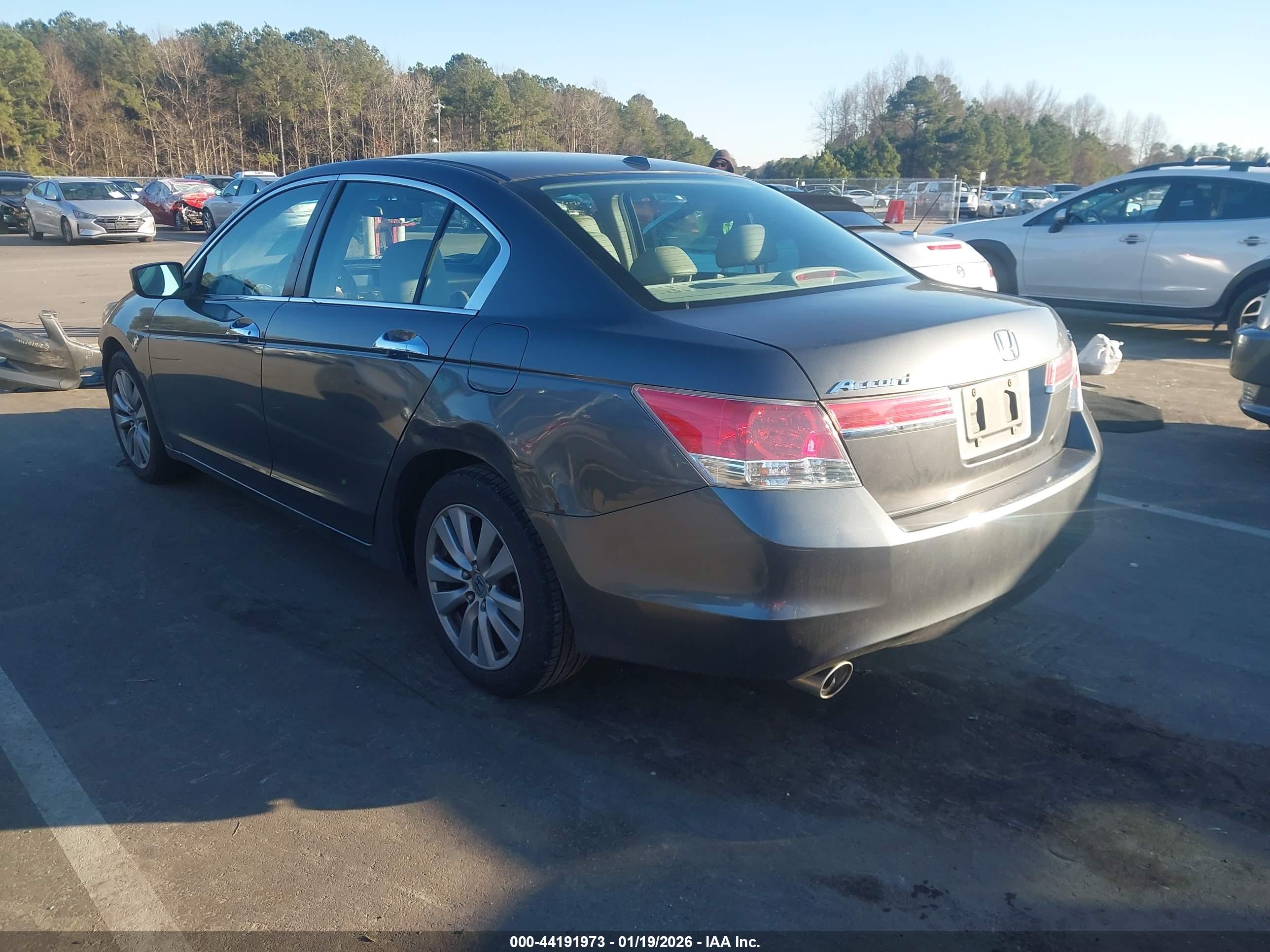 HONDA ACCORD image 3