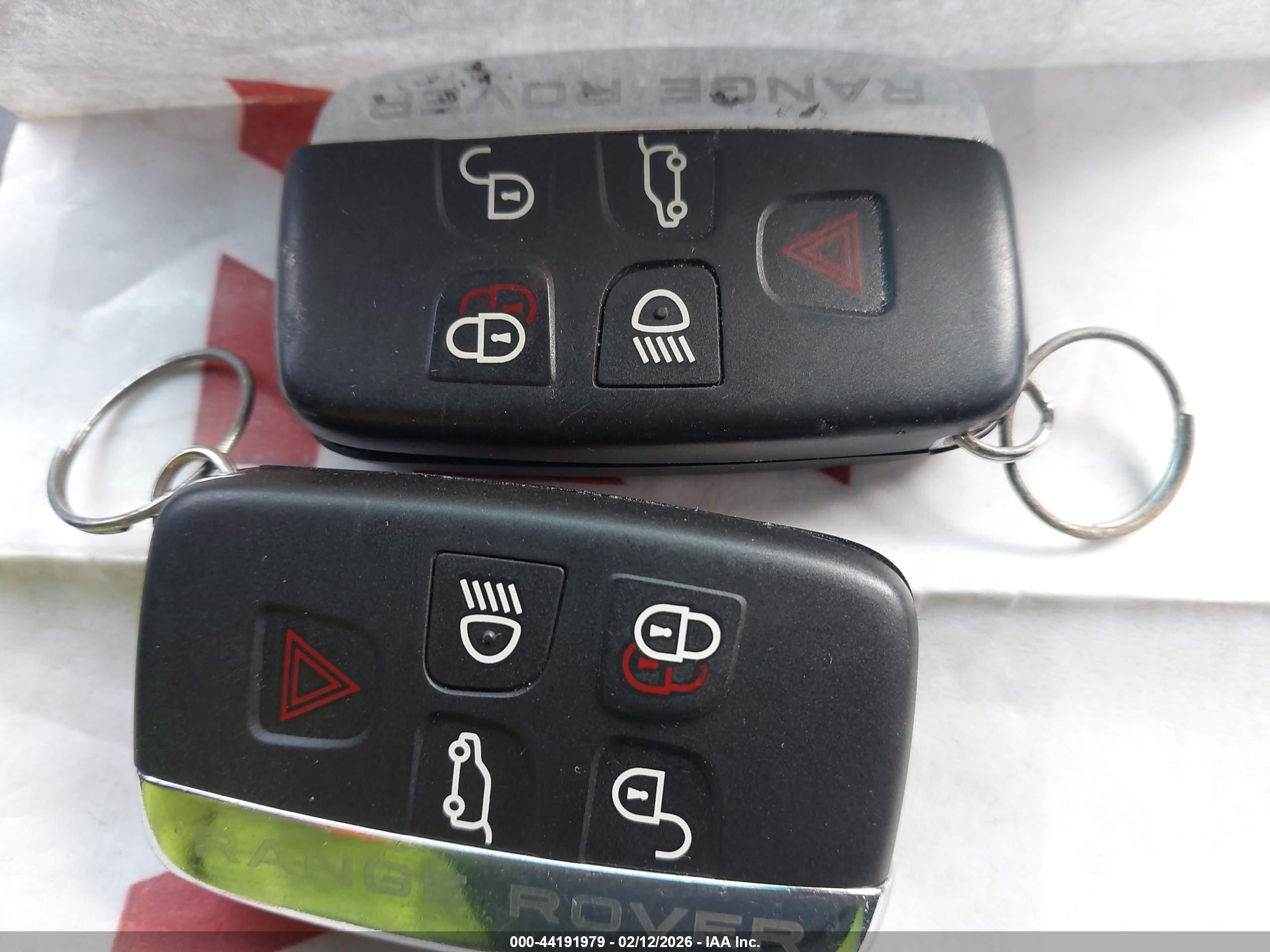 LAND ROVER image 11