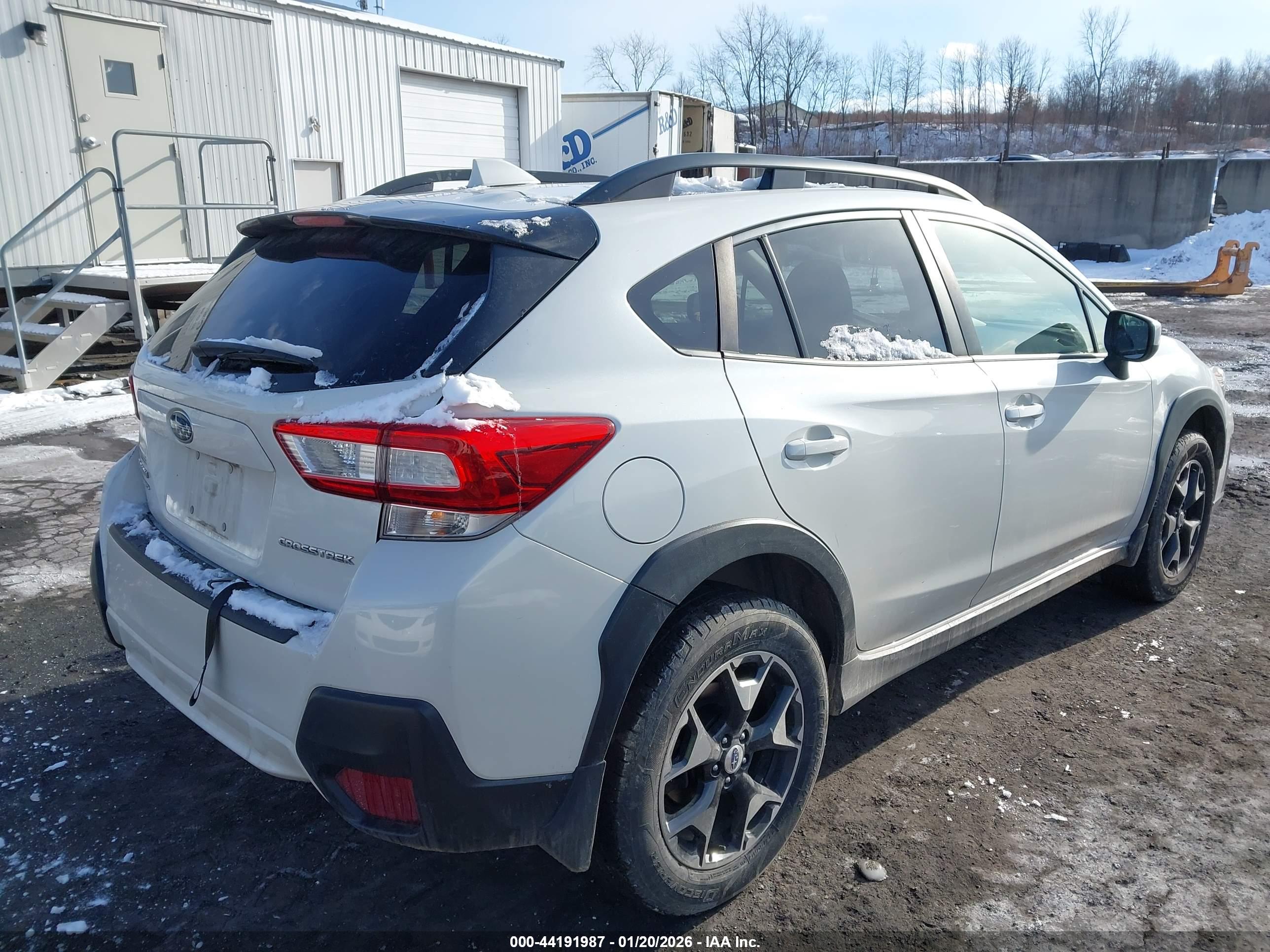 SUBARU CROSSTREK image 4