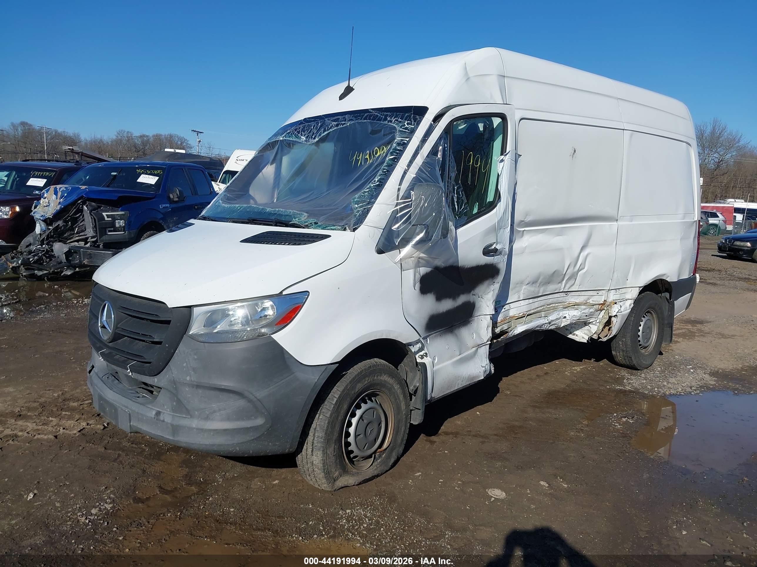 MERCEDES-BENZ SPRINTER image 2