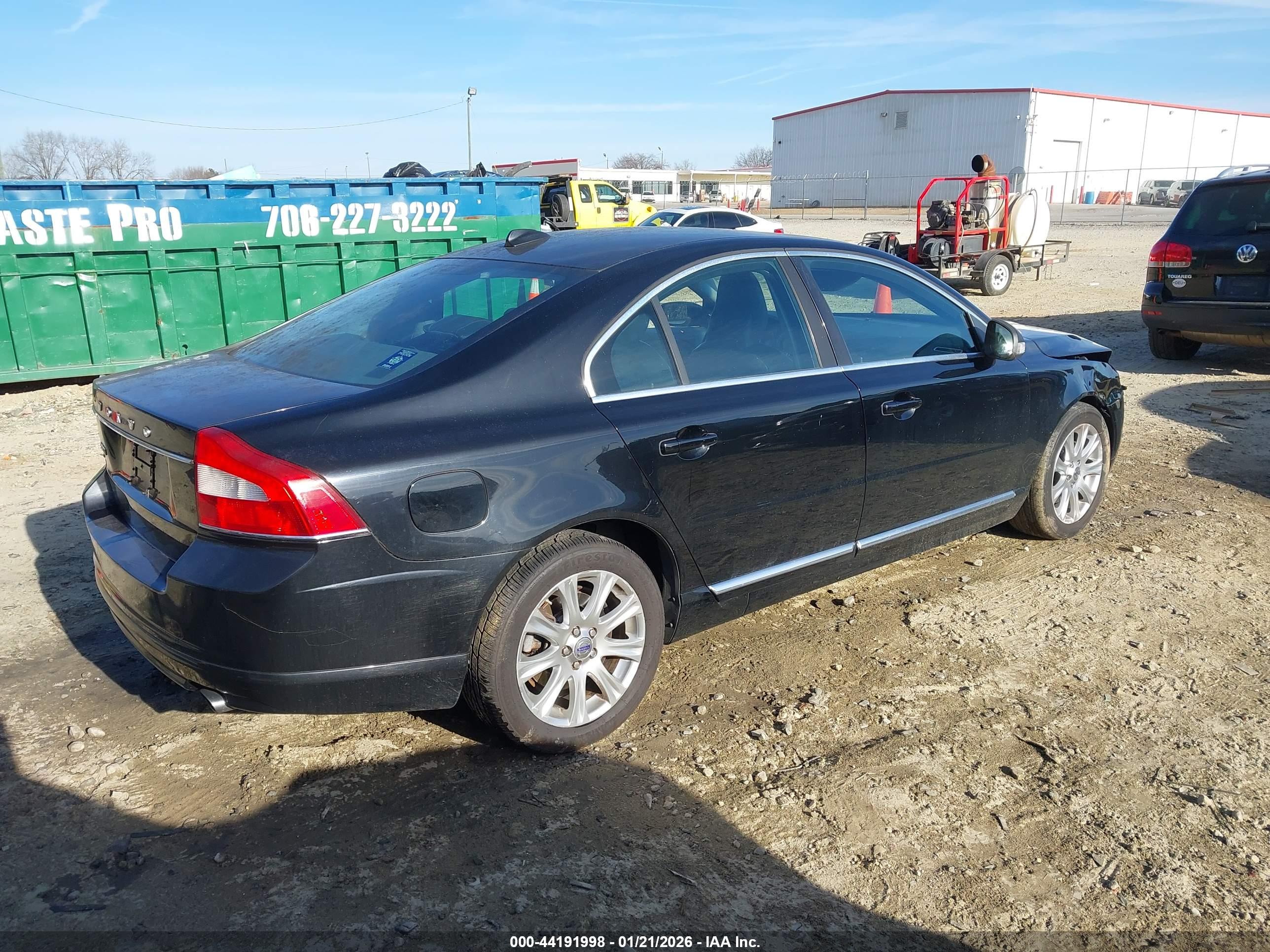 VOLVO S80 image 4