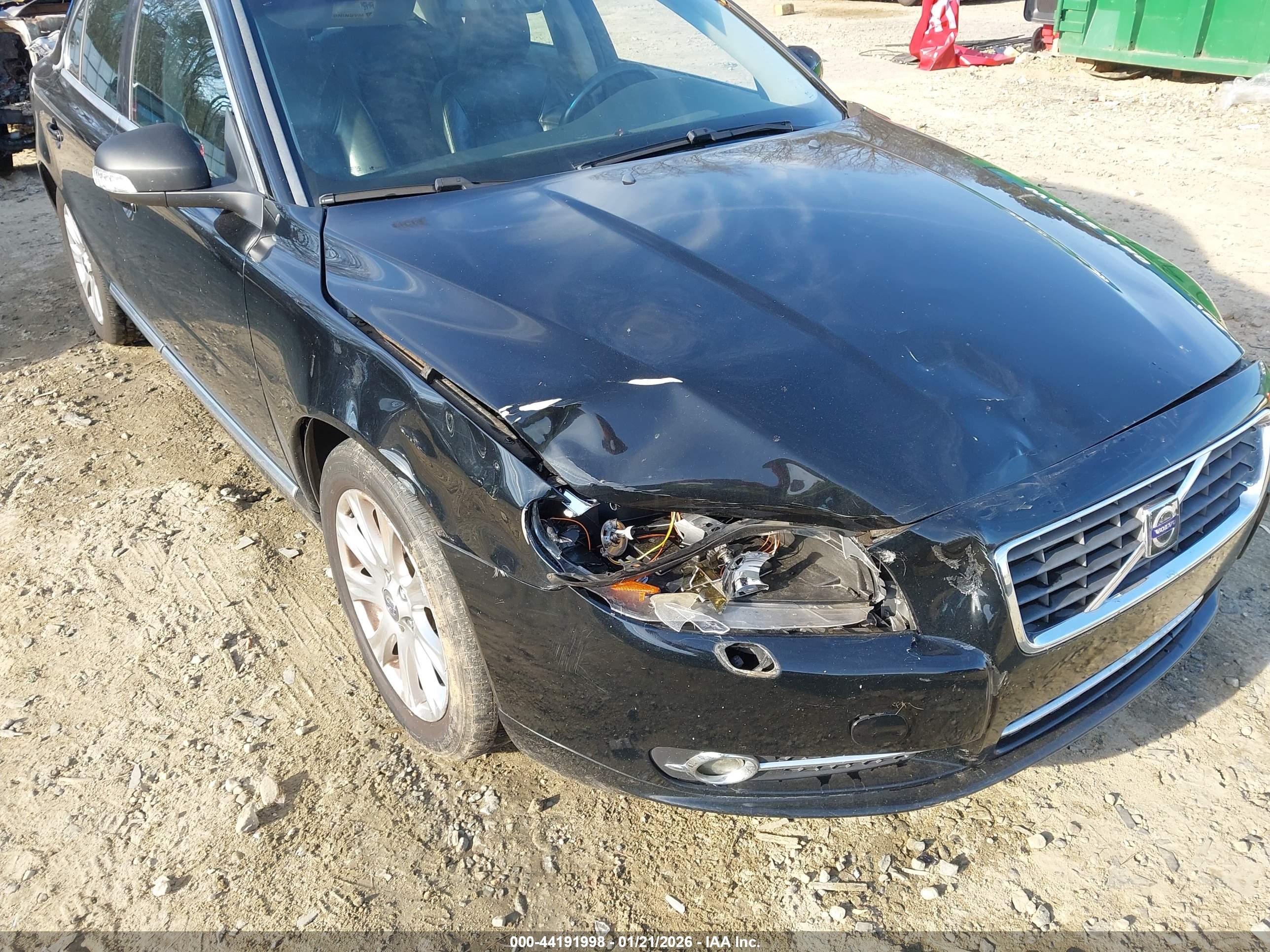 VOLVO S80 image 6