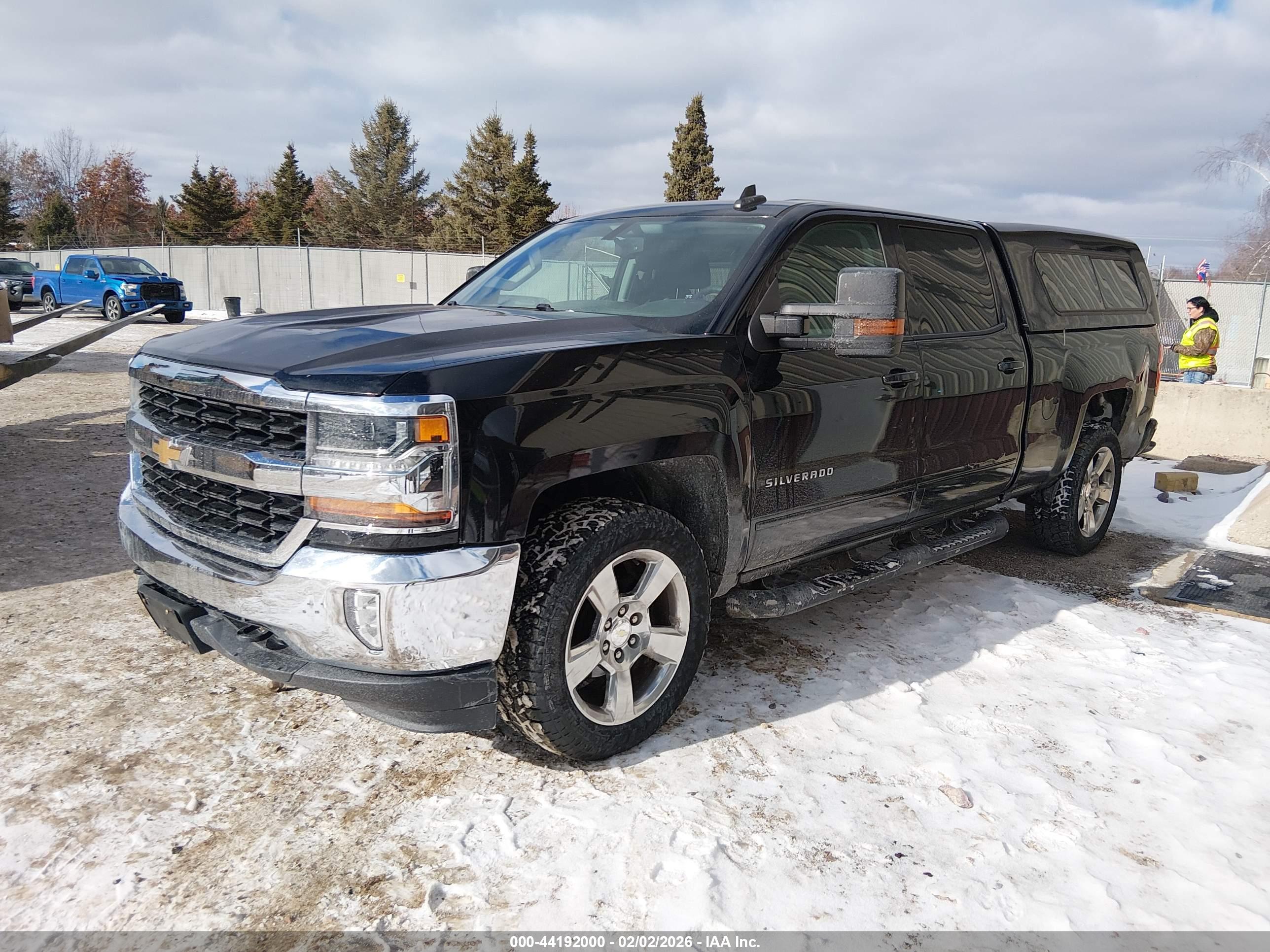 CHEVROLET SILVERADO image 2