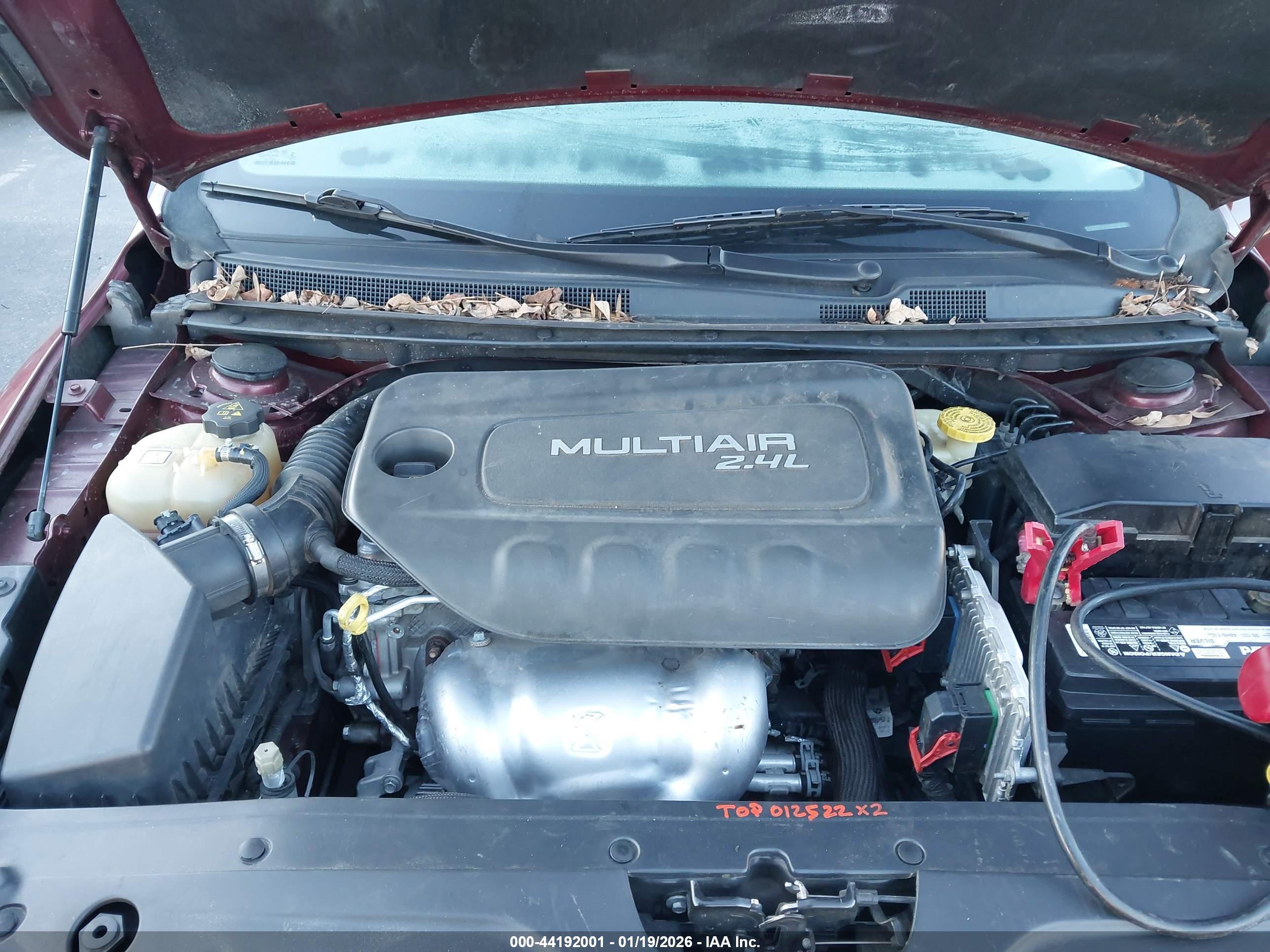 CHRYSLER 200 image 10