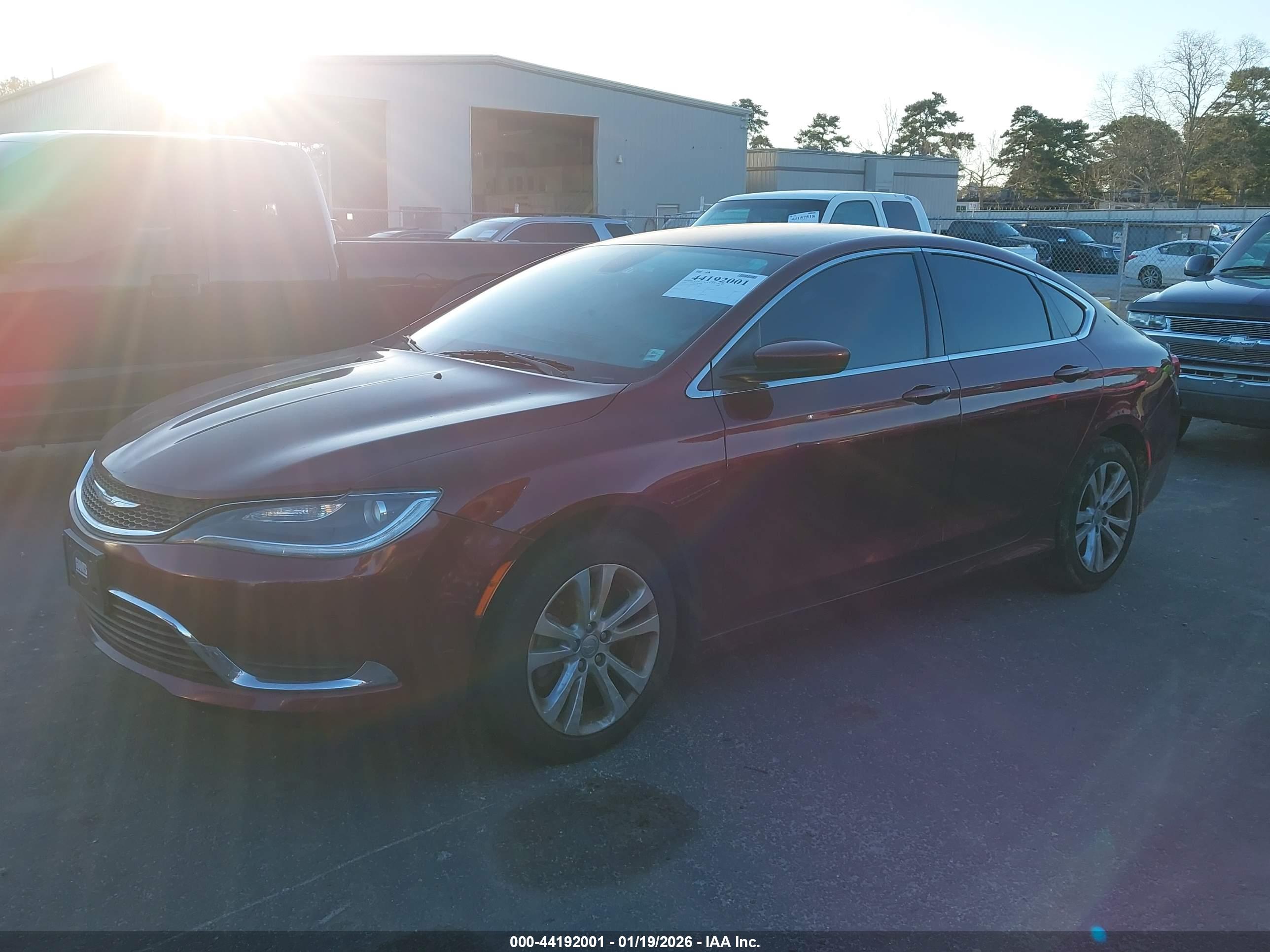 CHRYSLER 200 image 2
