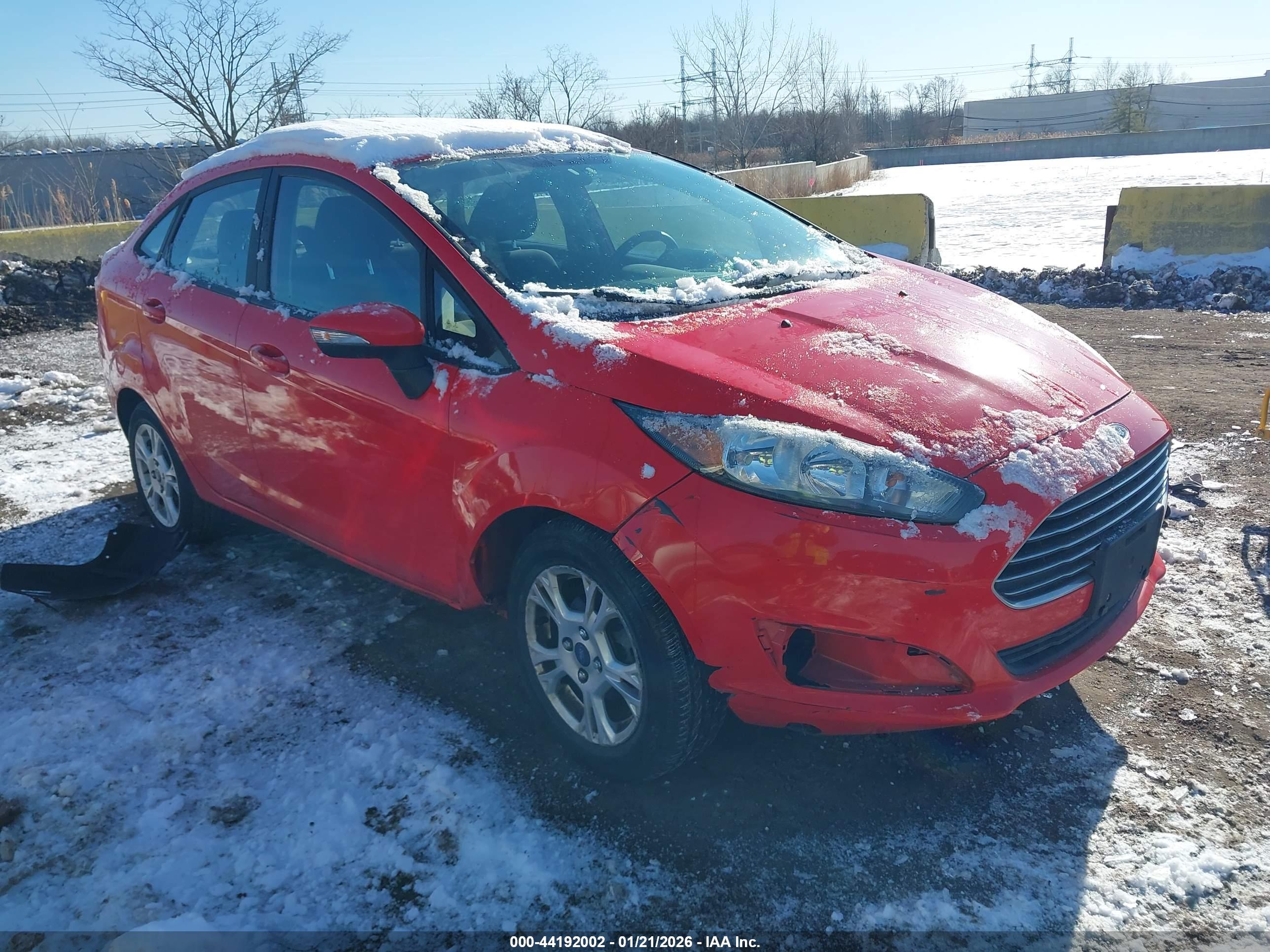 FORD FIESTA image 6