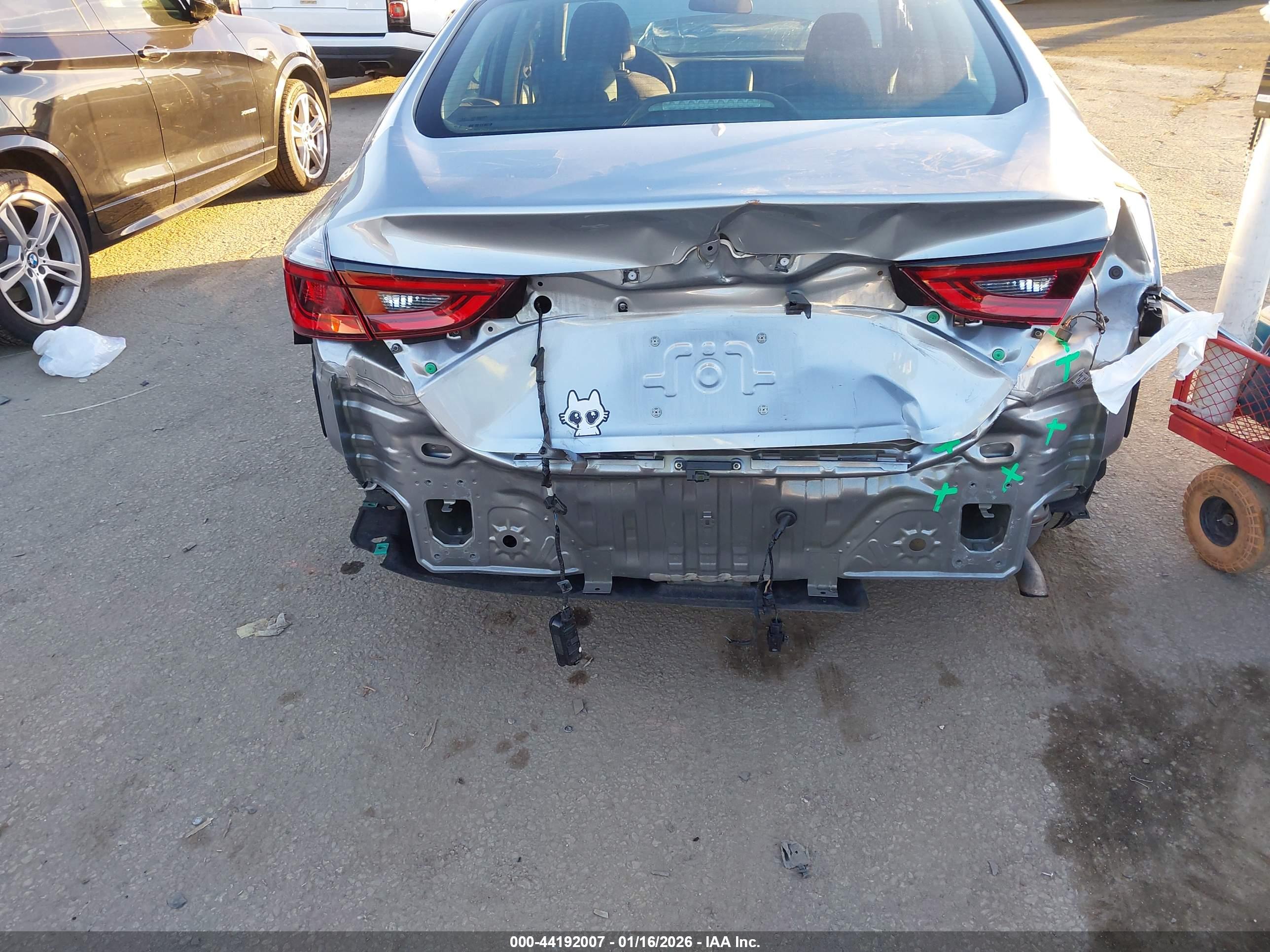HONDA INSIGHT image 6