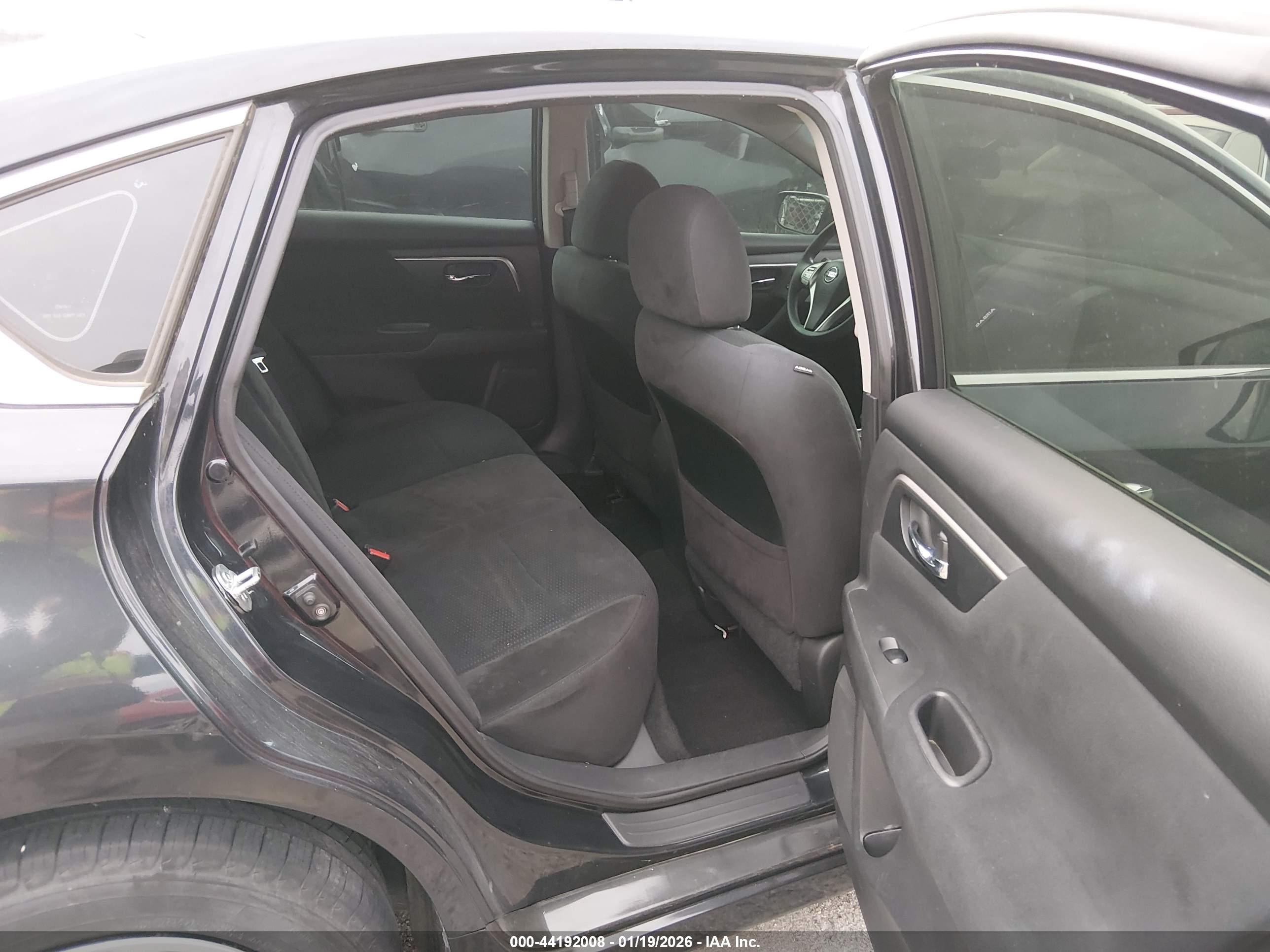 NISSAN ALTIMA image 8