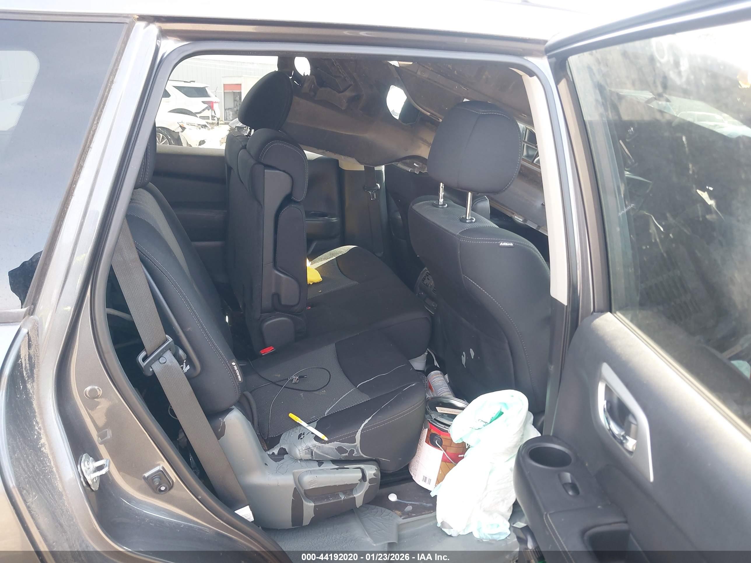 NISSAN PATHFINDER image 8