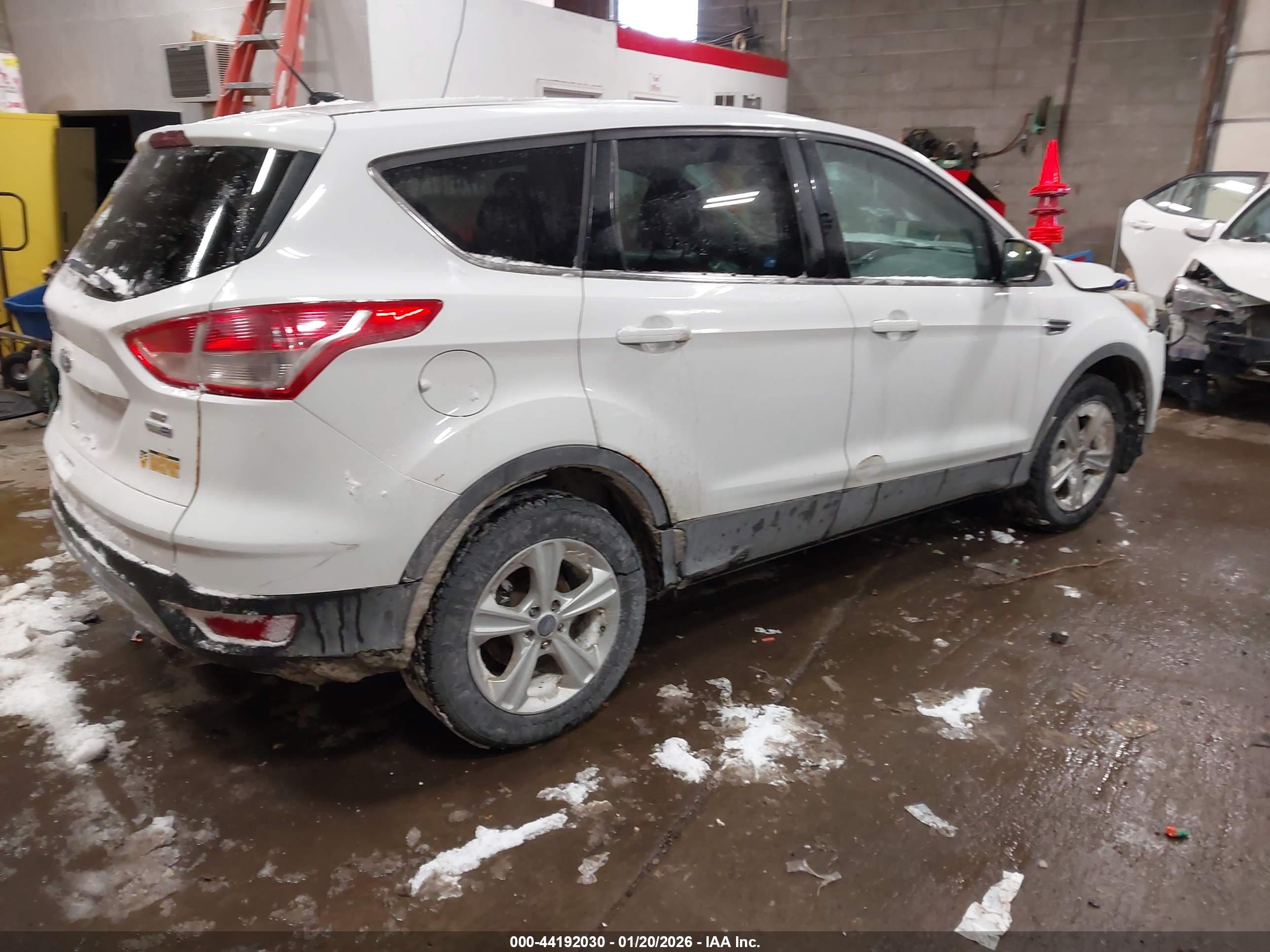 FORD ESCAPE image 4
