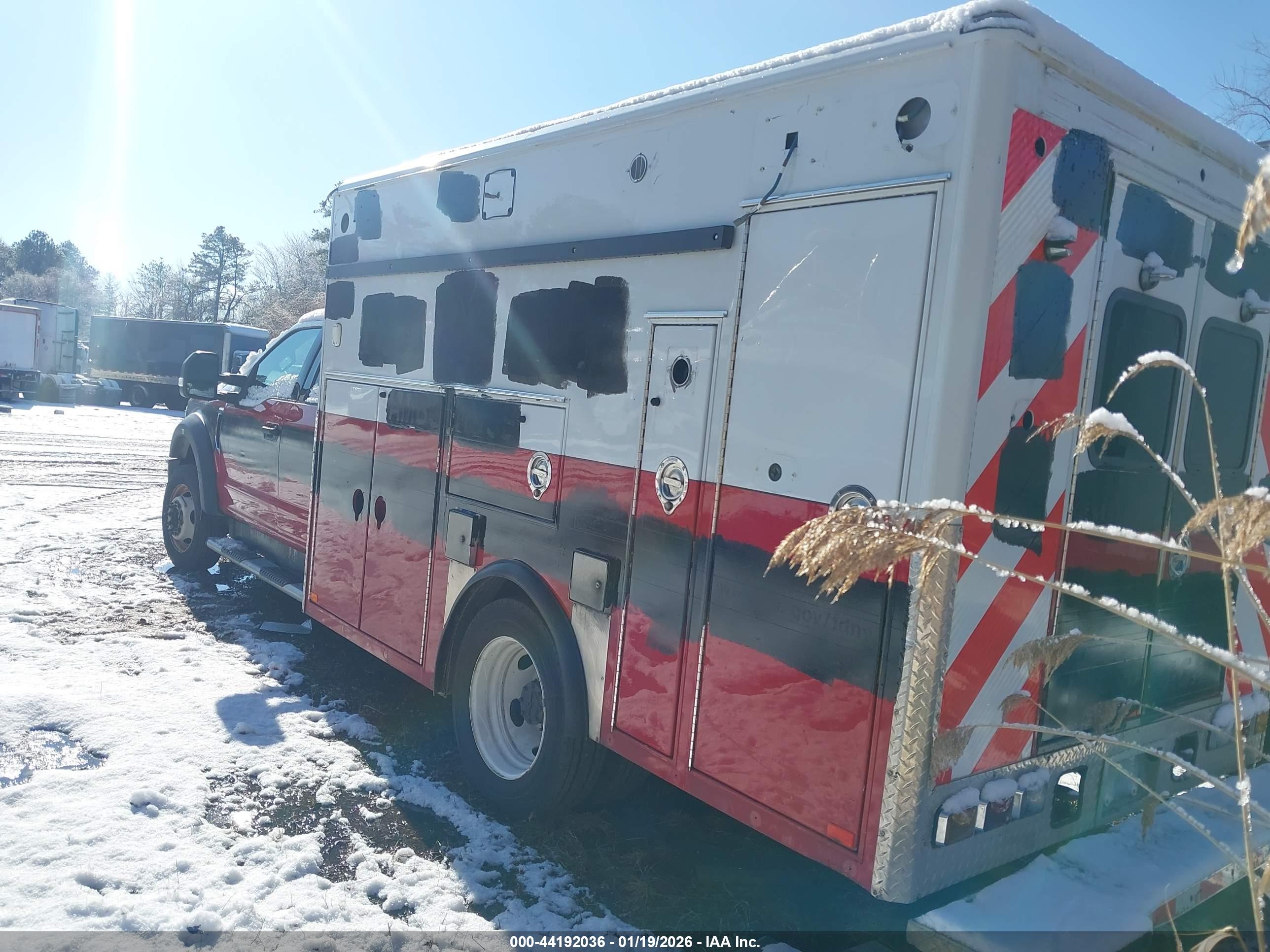 FORD F-550 image 3