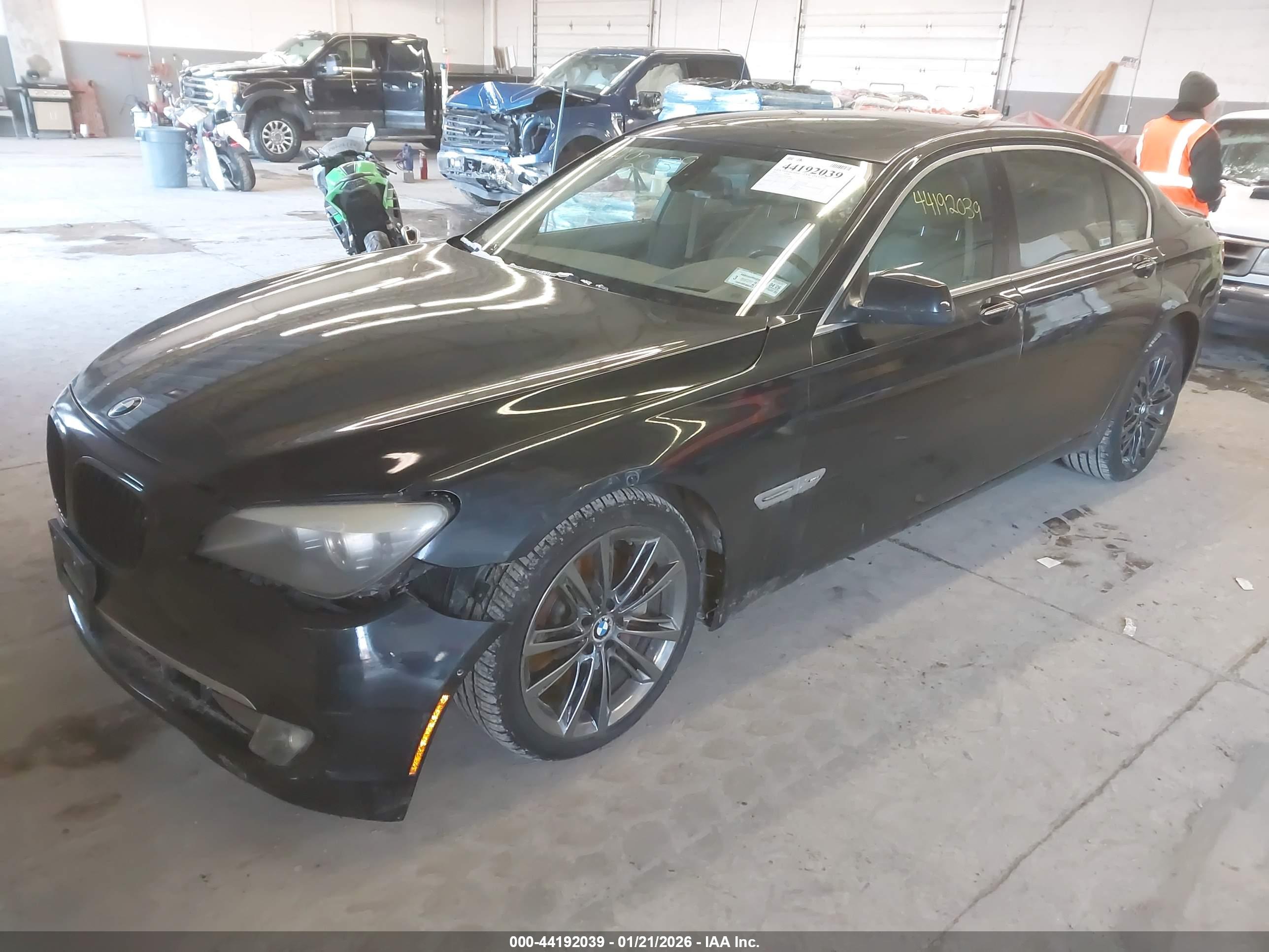 BMW 750LI image 2