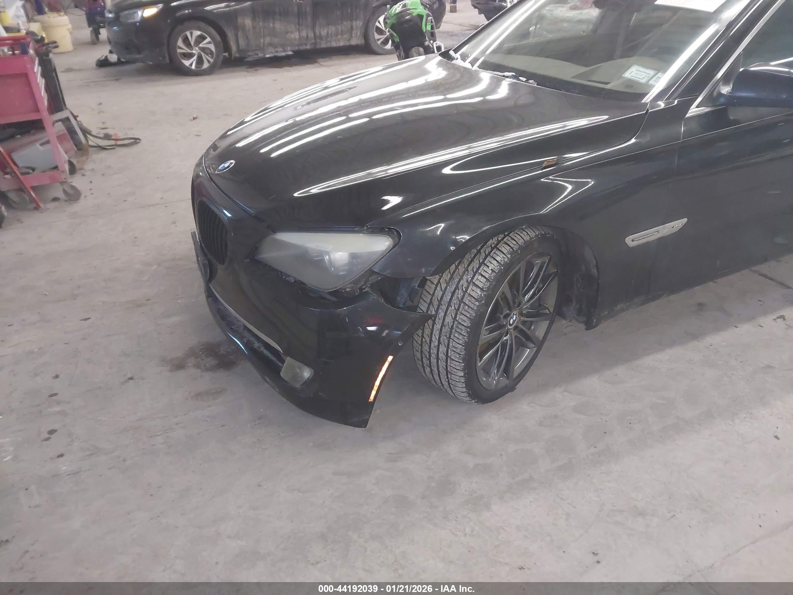 BMW 750LI image 6