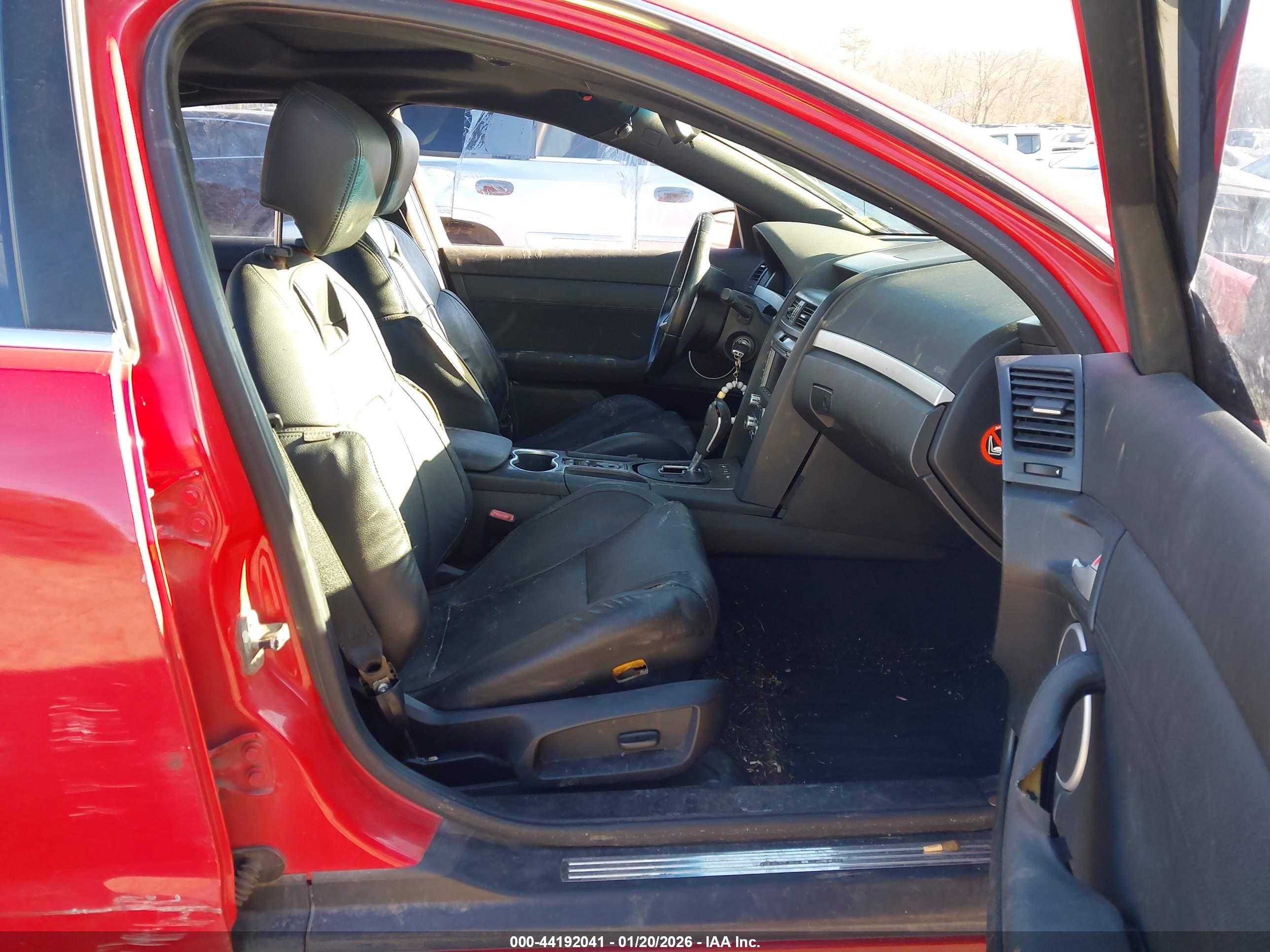 PONTIAC G8 image 5