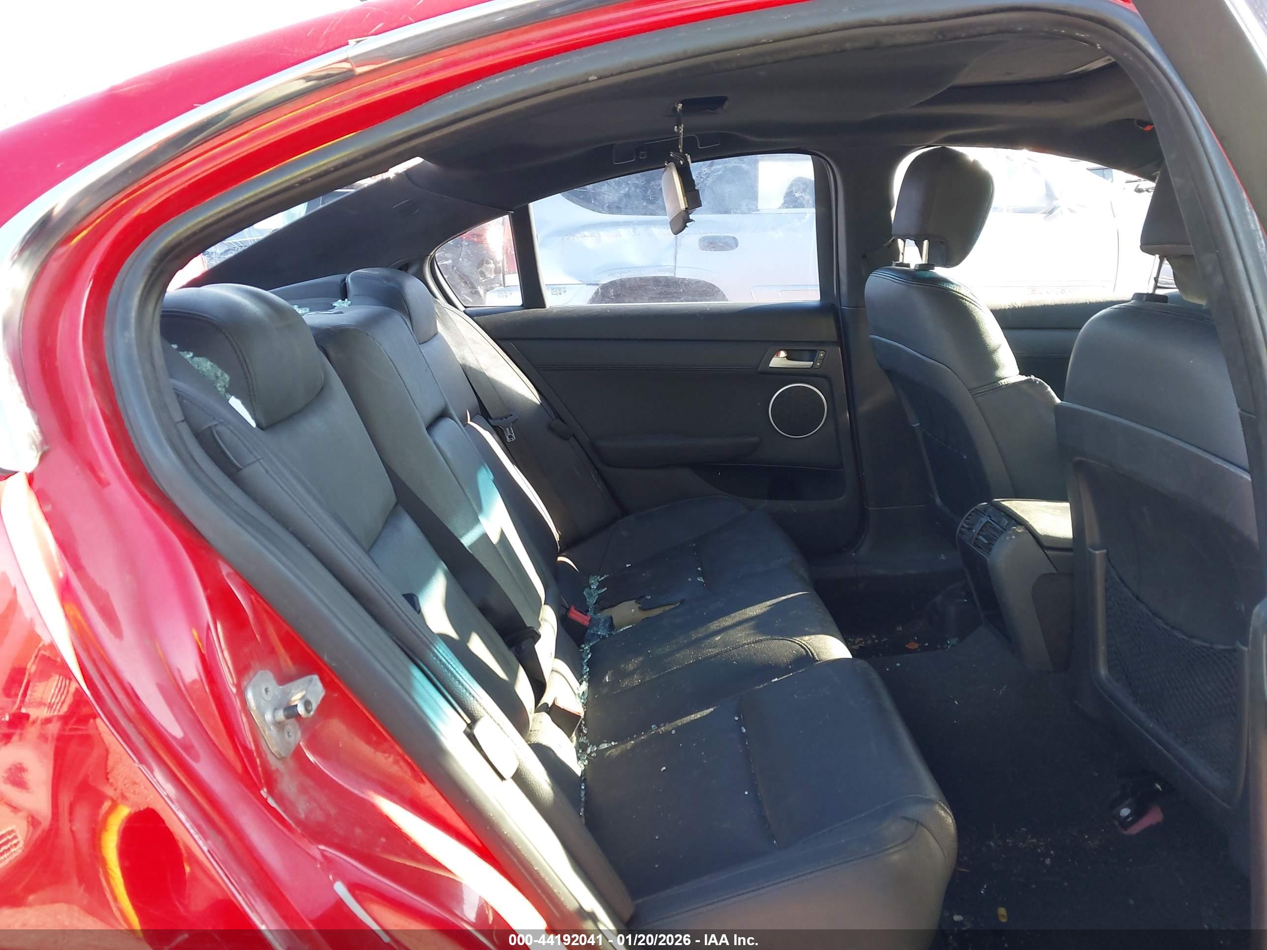 PONTIAC G8 image 8