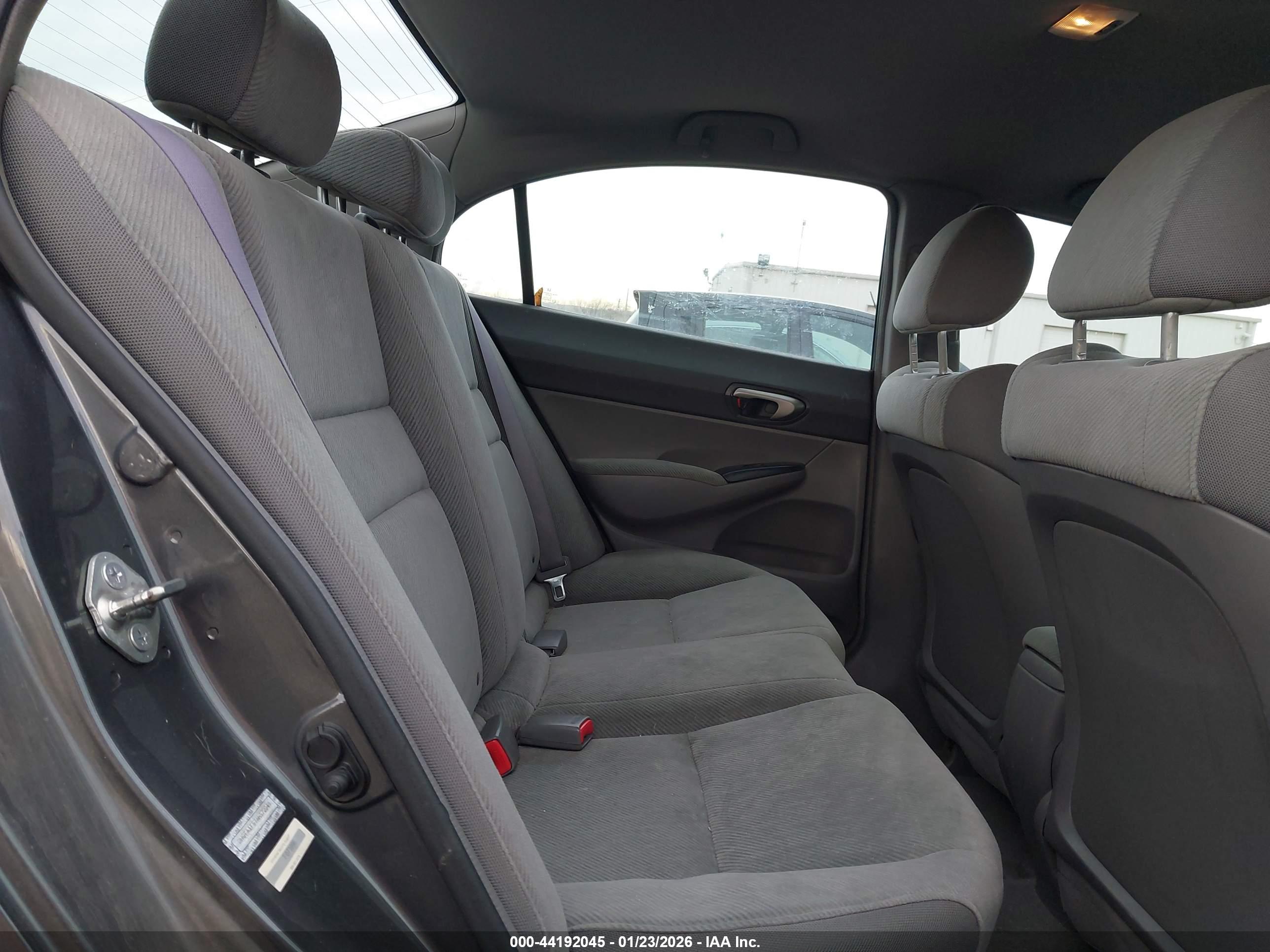 HONDA CIVIC image 8