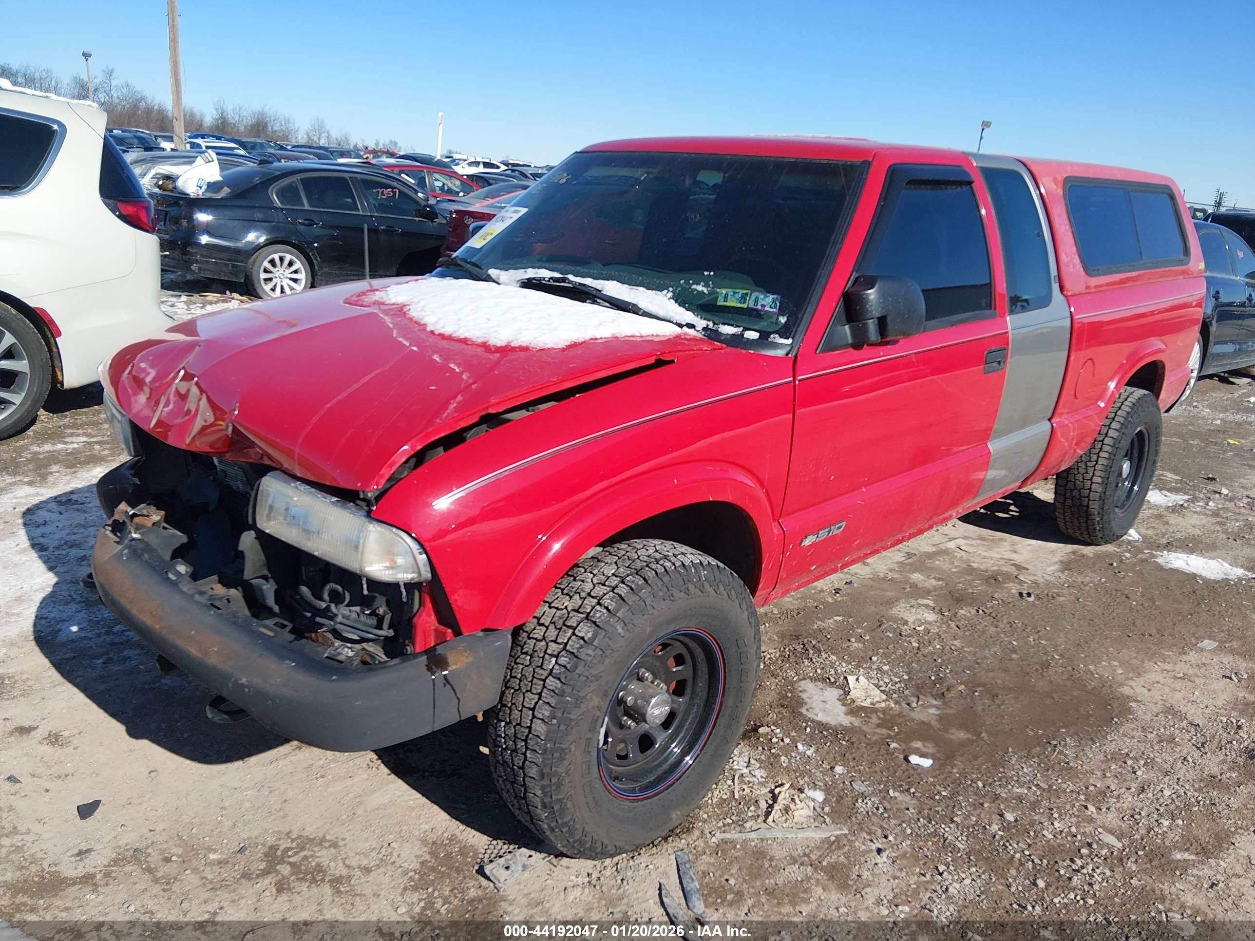 CHEVROLET S-10 image 2