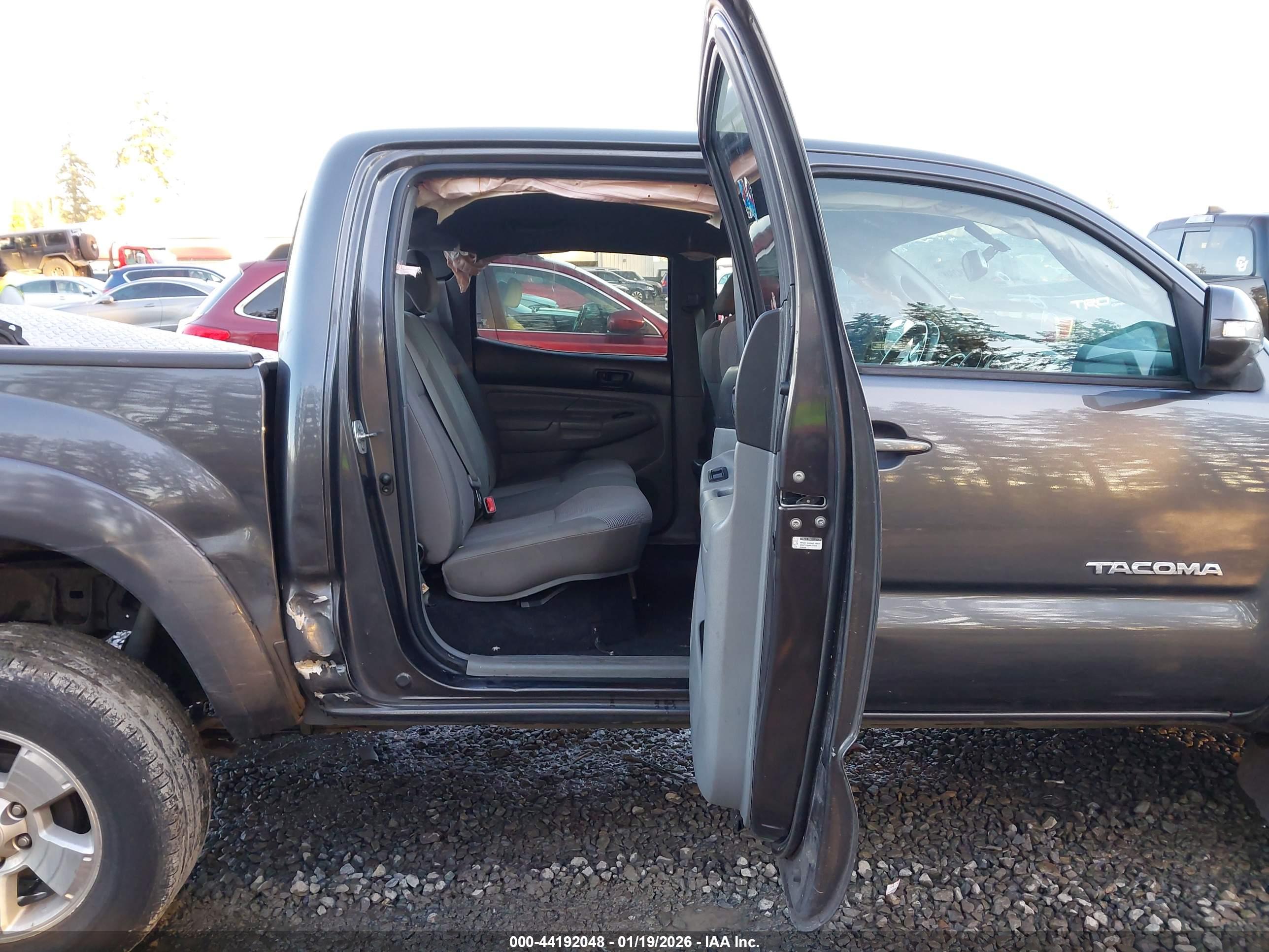 TOYOTA TACOMA image 8
