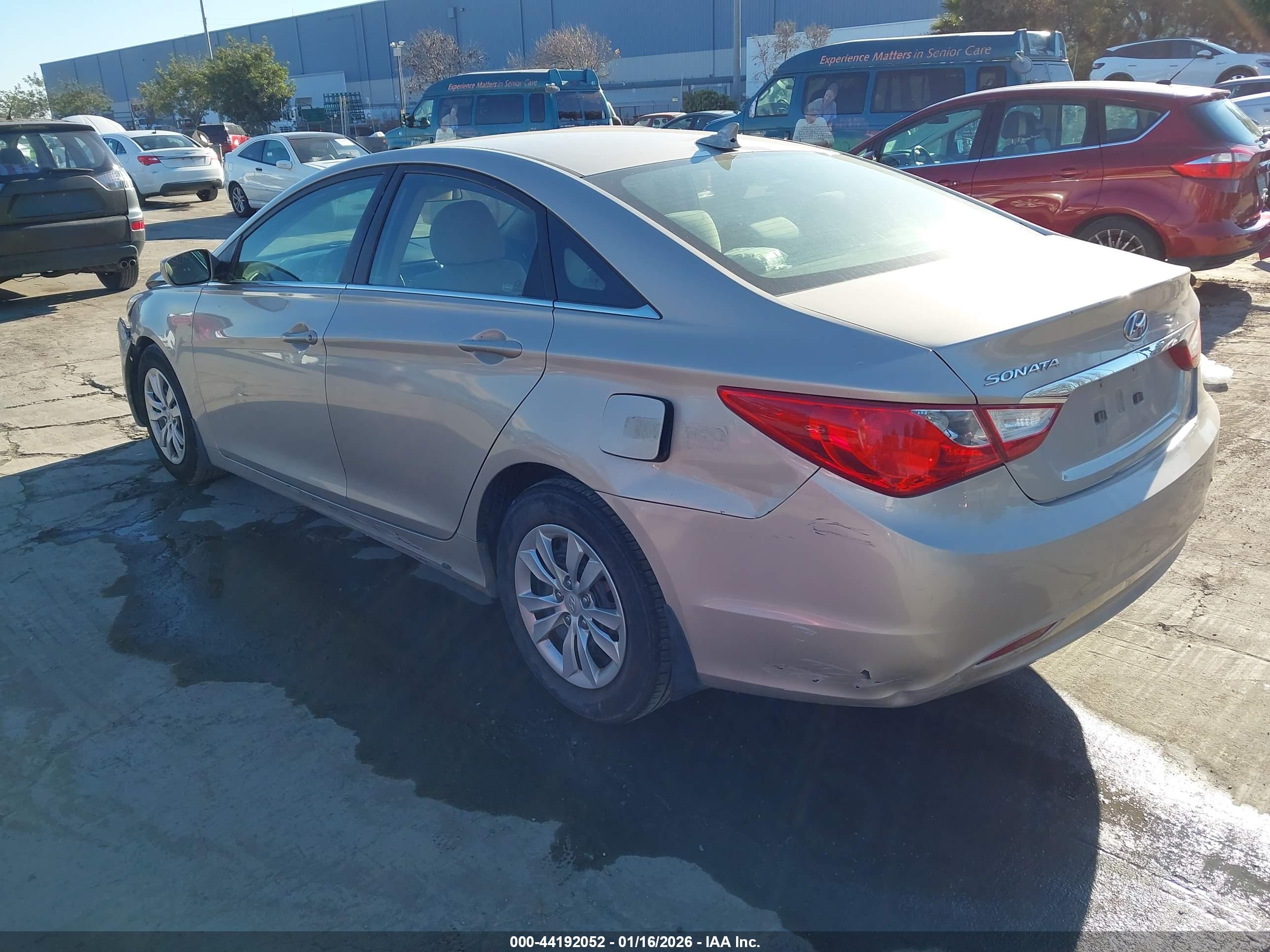 HYUNDAI SONATA image 3