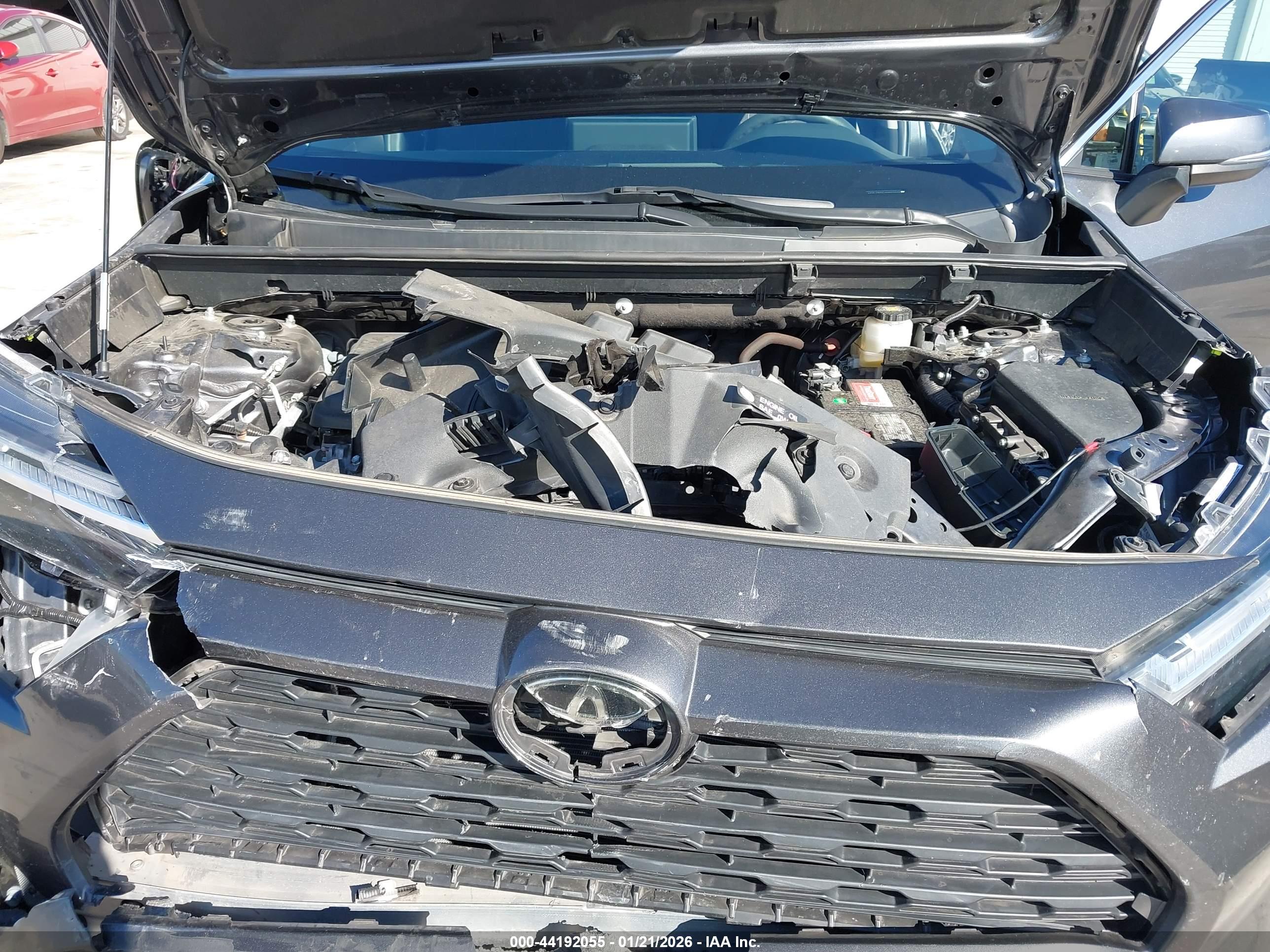 TOYOTA RAV4 image 10