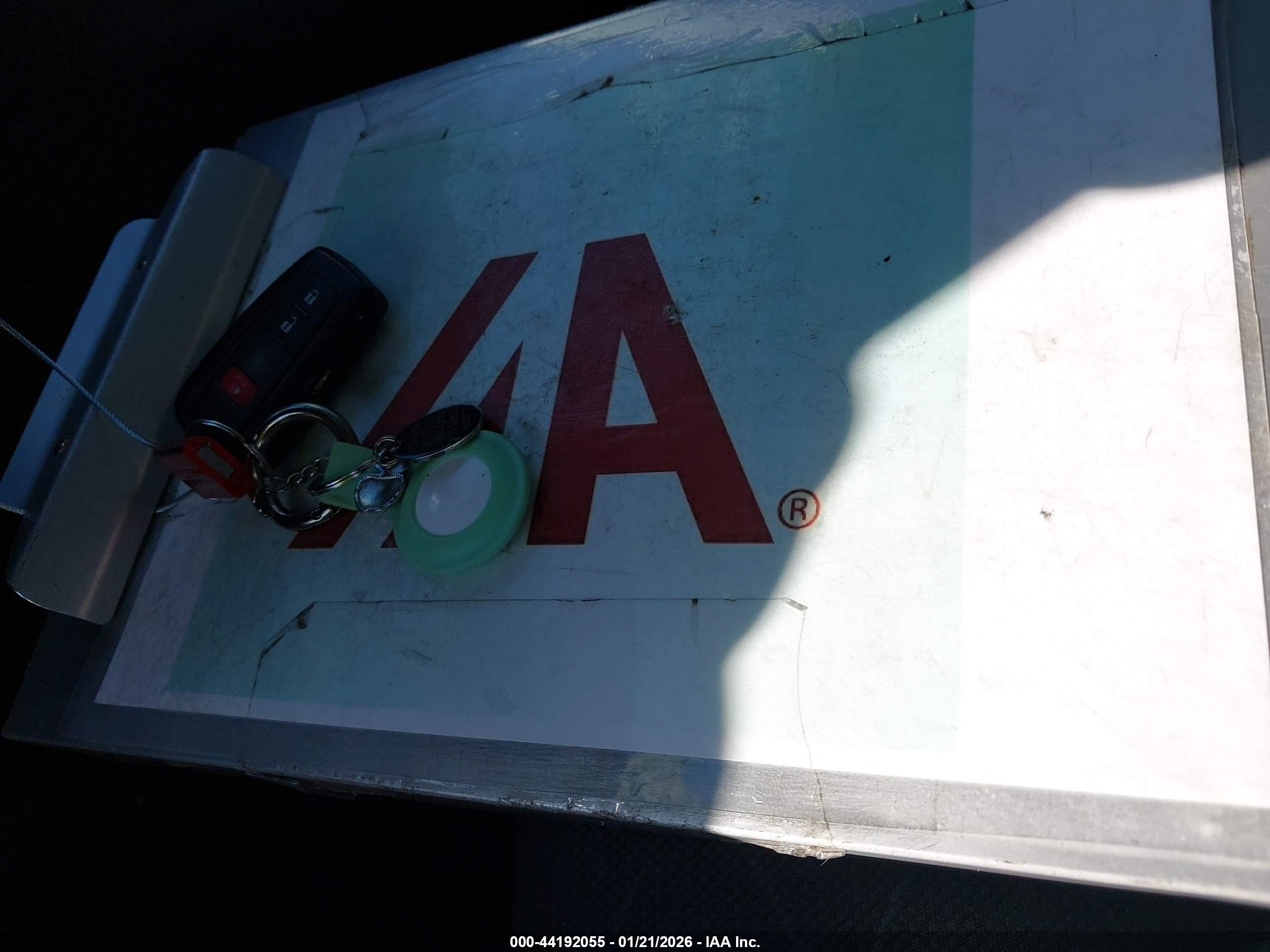 TOYOTA RAV4 image 11