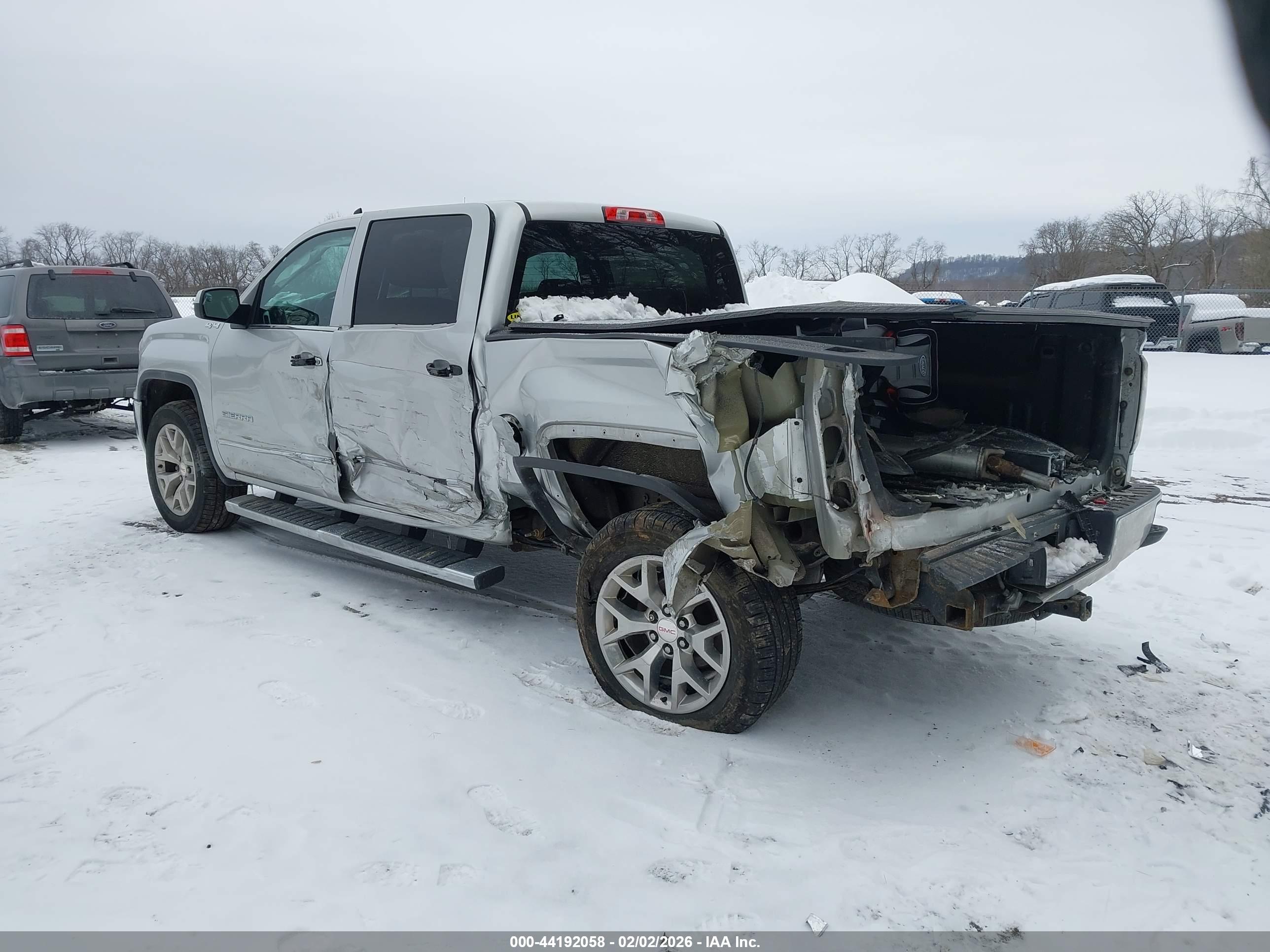 GMC SIERRA image 3