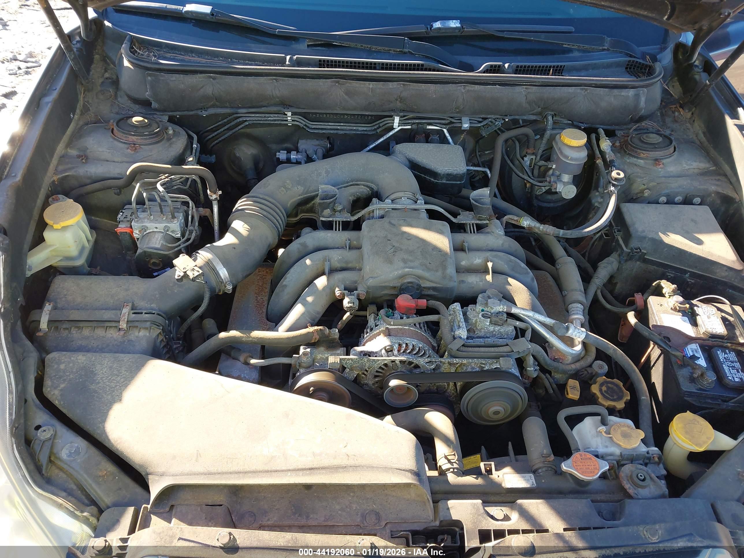 SUBARU OUTBACK image 10