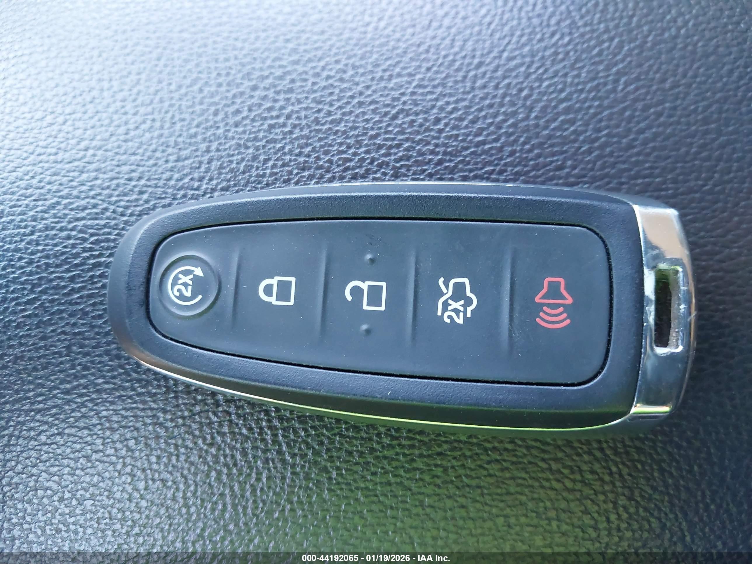 FORD ESCAPE image 11