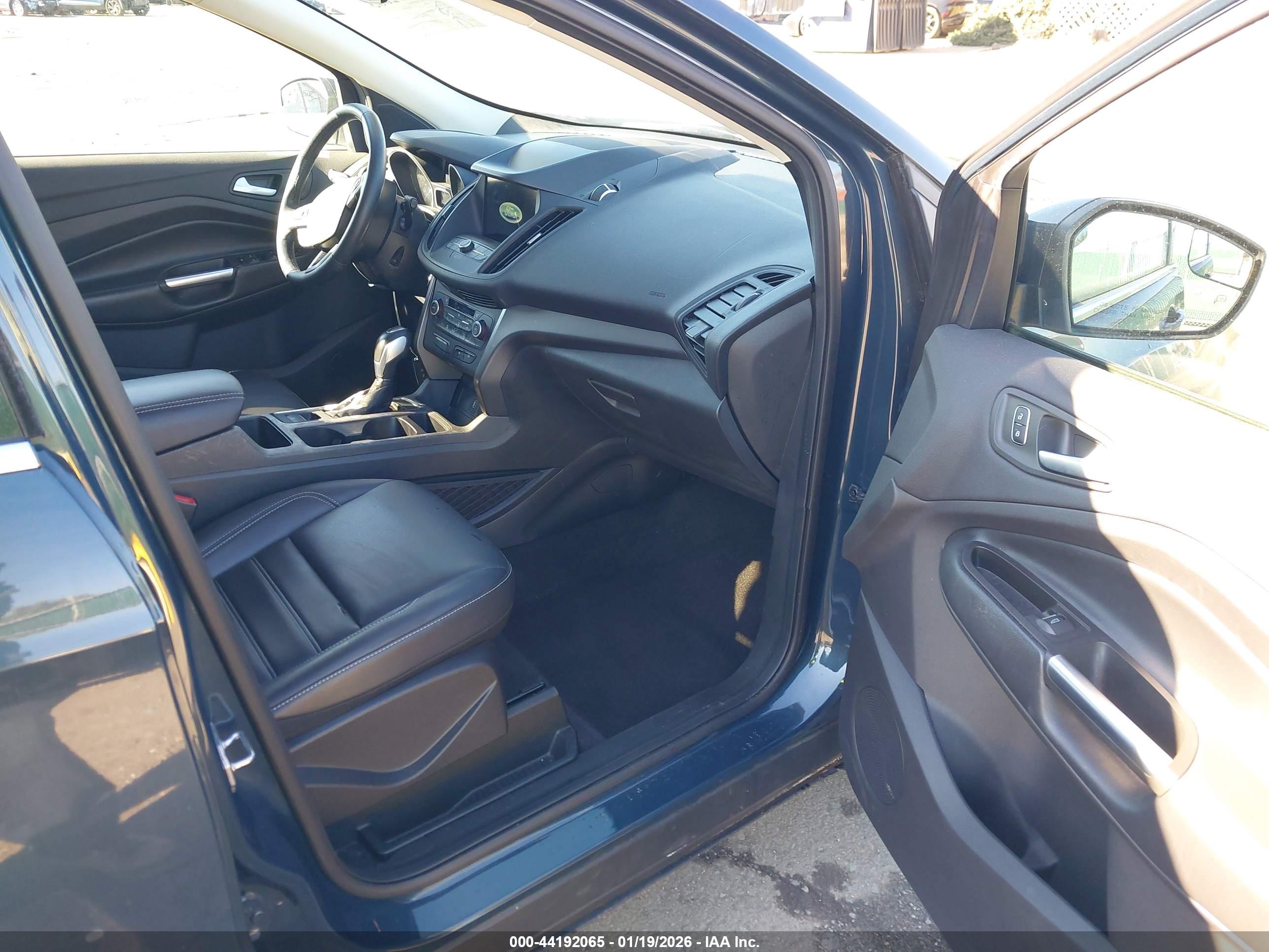 FORD ESCAPE image 5