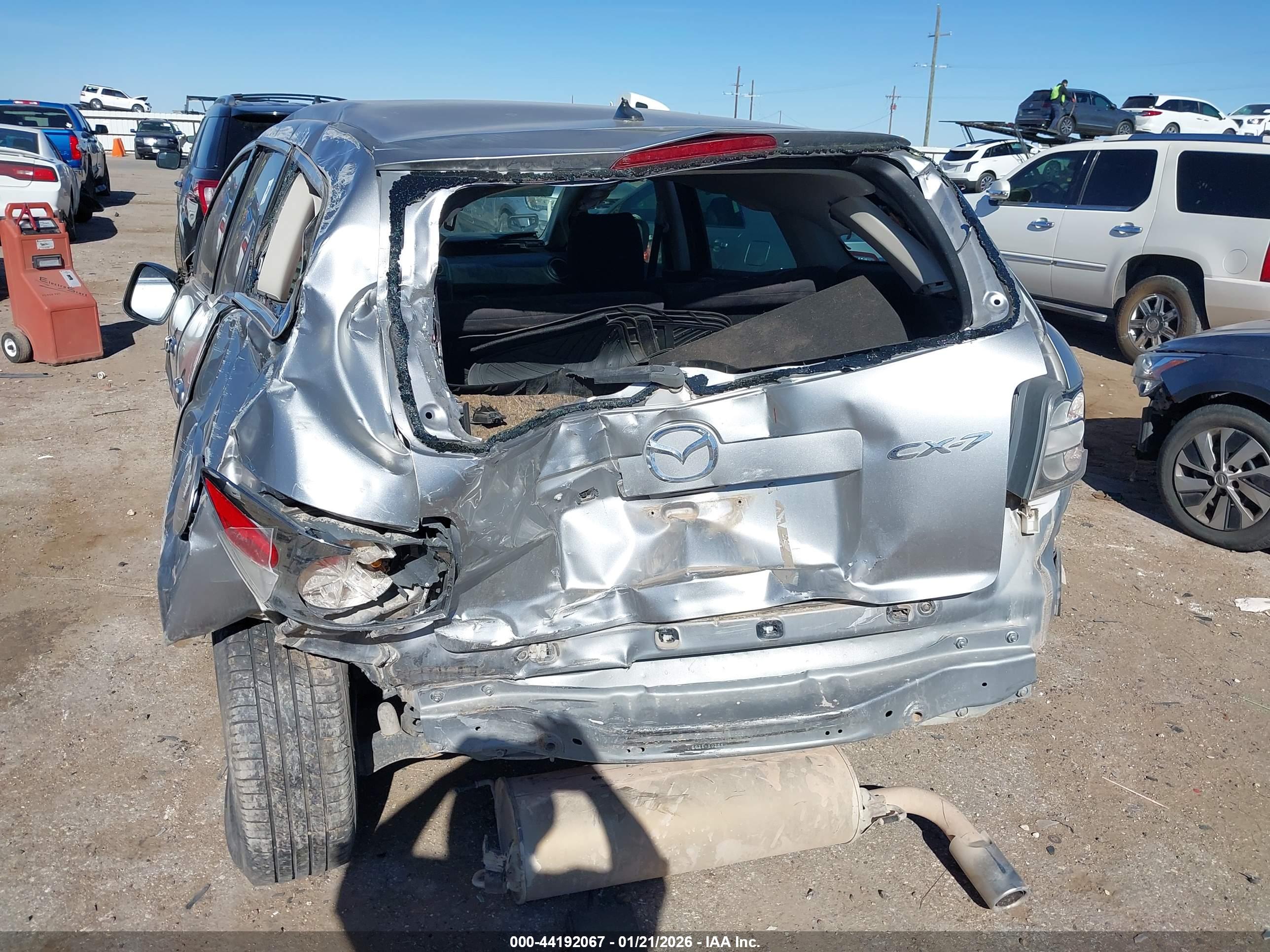 MAZDA CX-7 image 6