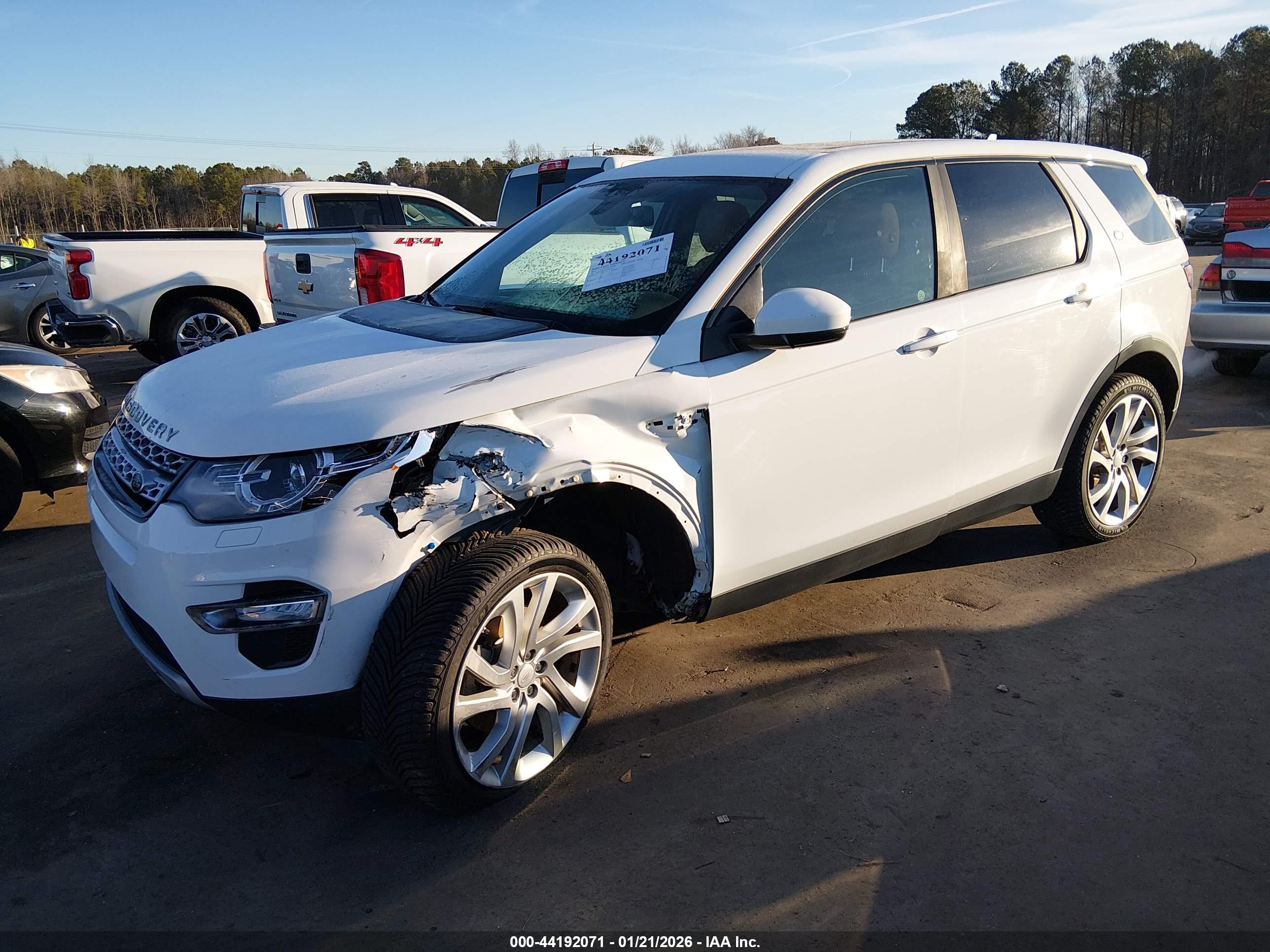 LAND ROVER image 2