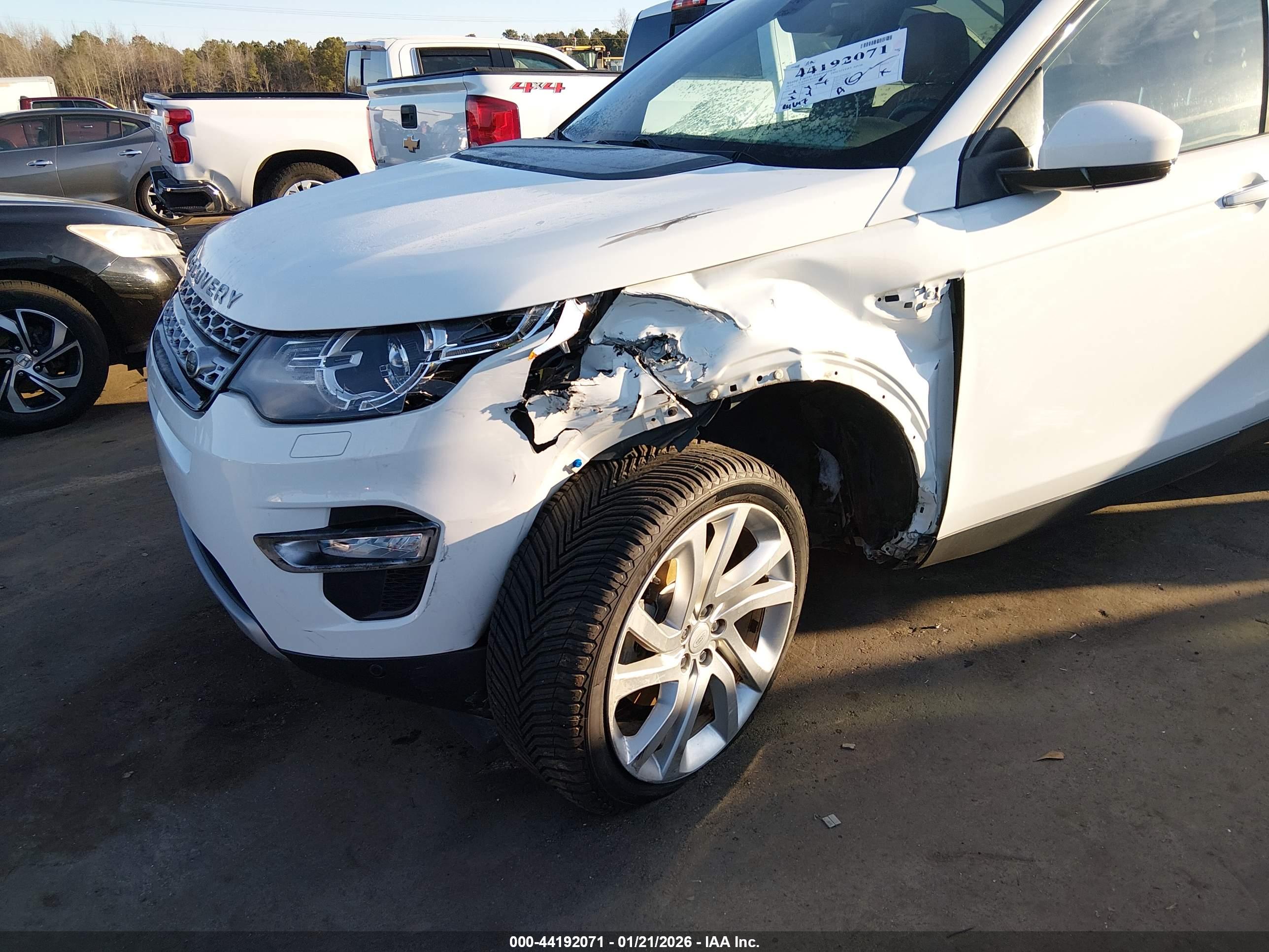 LAND ROVER image 6