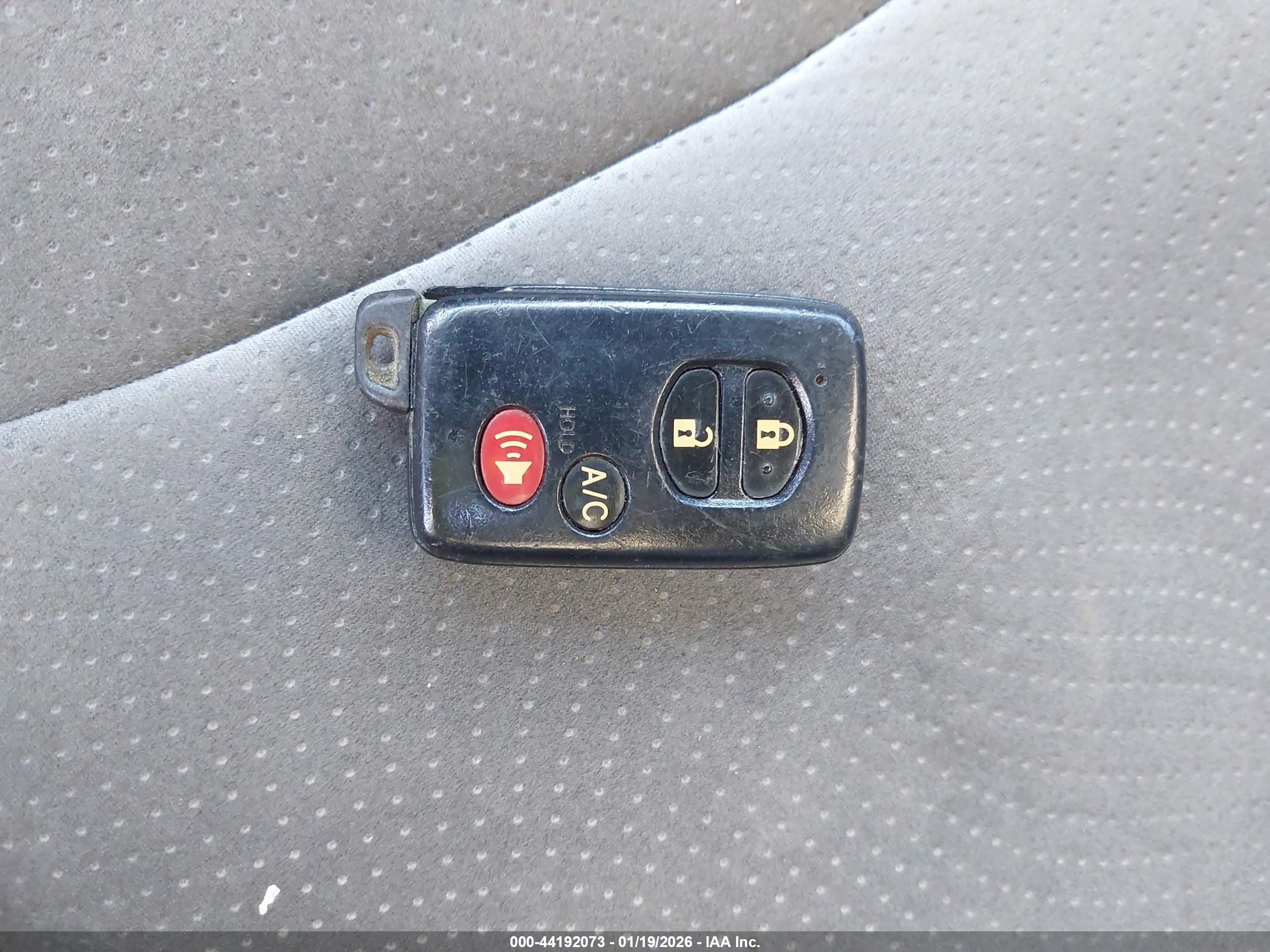TOYOTA PRIUS image 11