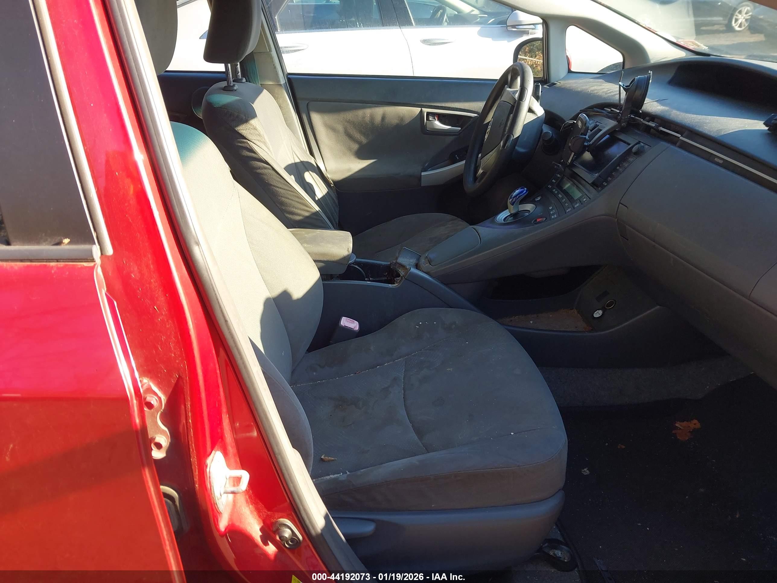 TOYOTA PRIUS image 5